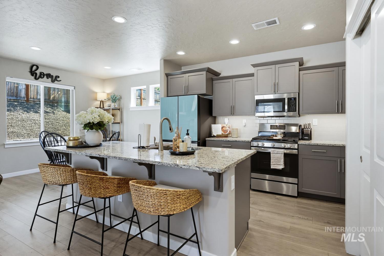 3394 S Garibaldi Pl, Meridian, Idaho 83642, 3 Bedrooms, 2.5 Bathrooms, Residential For Sale, Price $484,900,MLS 99000280