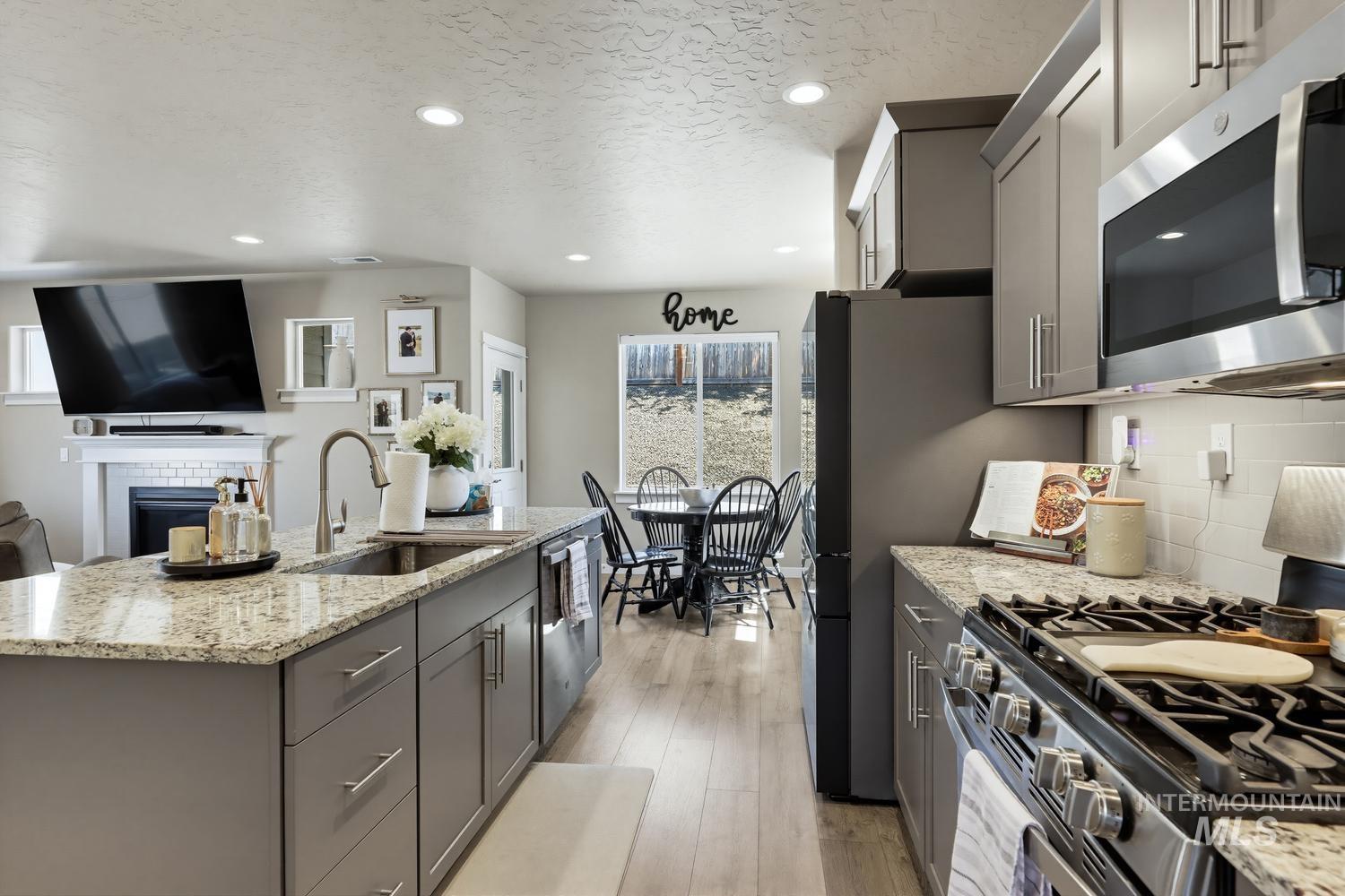 3394 S Garibaldi Pl, Meridian, Idaho 83642, 3 Bedrooms, 2.5 Bathrooms, Residential For Sale, Price $484,900,MLS 99000280
