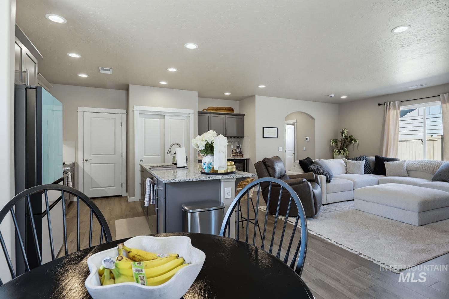 3394 S Garibaldi Pl, Meridian, Idaho 83642, 3 Bedrooms, 2.5 Bathrooms, Residential For Sale, Price $484,900,MLS 99000280