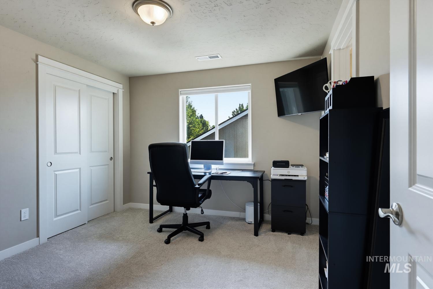 3394 S Garibaldi Pl, Meridian, Idaho 83642, 3 Bedrooms, 2.5 Bathrooms, Residential For Sale, Price $484,900,MLS 99000280