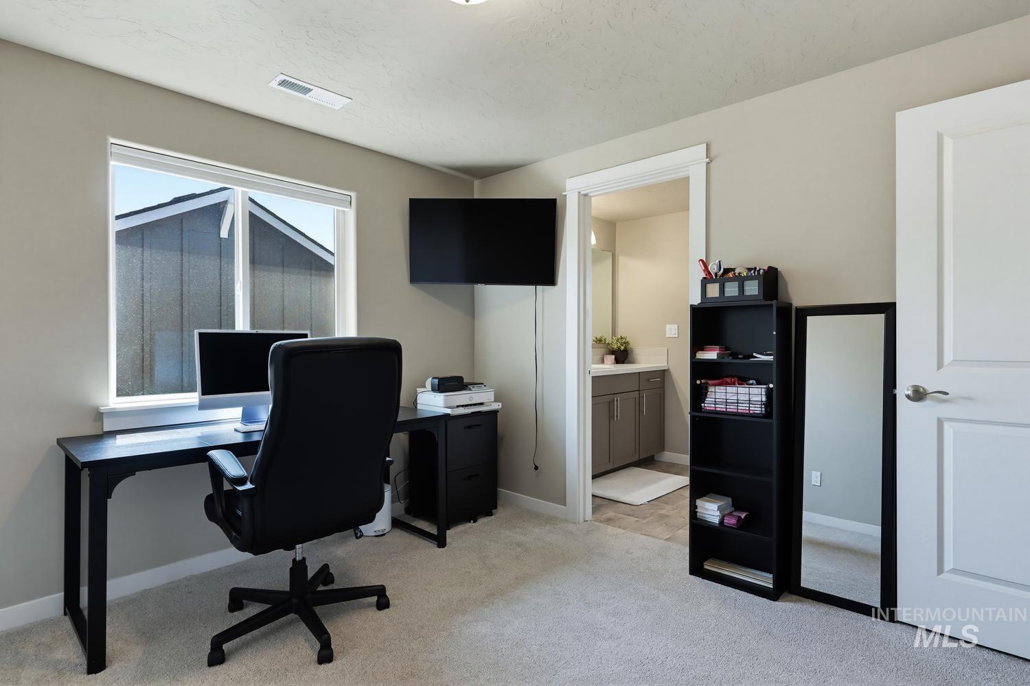 3394 S Garibaldi Pl, Meridian, Idaho 83642, 3 Bedrooms, 2.5 Bathrooms, Residential For Sale, Price $484,900,MLS 99000280