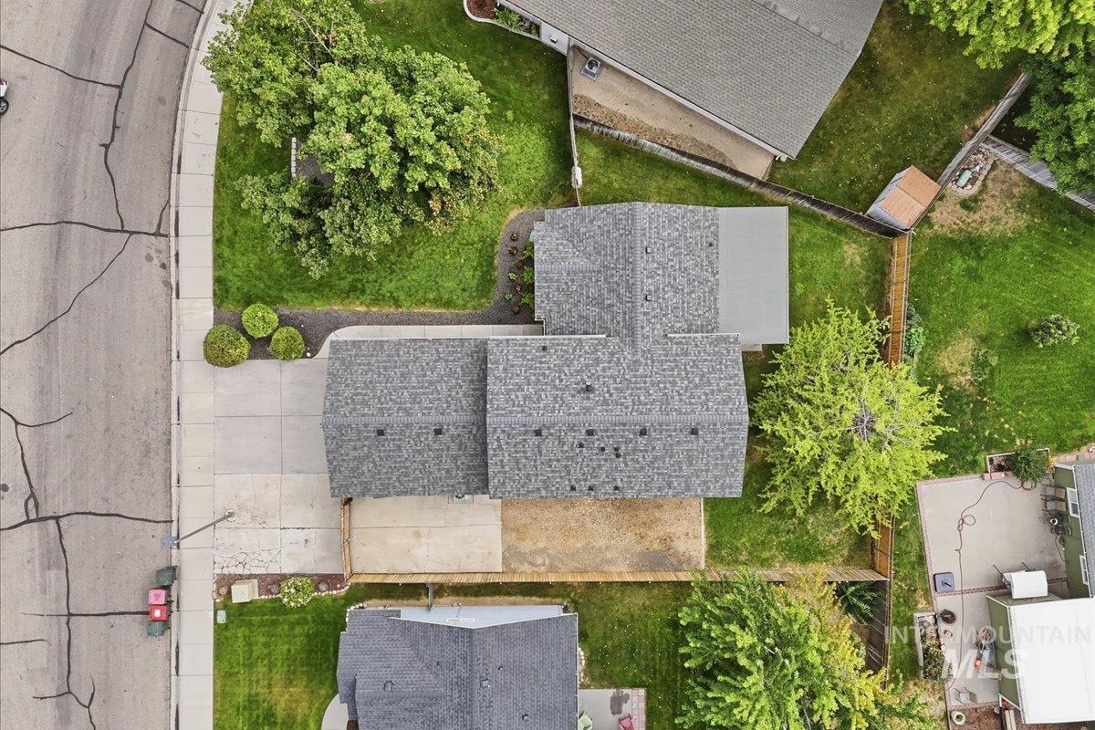 153 W Chrisfield Dr, Meridian, Idaho 83646, 4 Bedrooms, 3 Bathrooms, Residential For Sale, Price $489,000,MLS 99000281