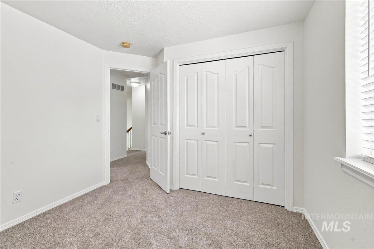 153 W Chrisfield Dr, Meridian, Idaho 83646, 4 Bedrooms, 3 Bathrooms, Residential For Sale, Price $489,000,MLS 99000281