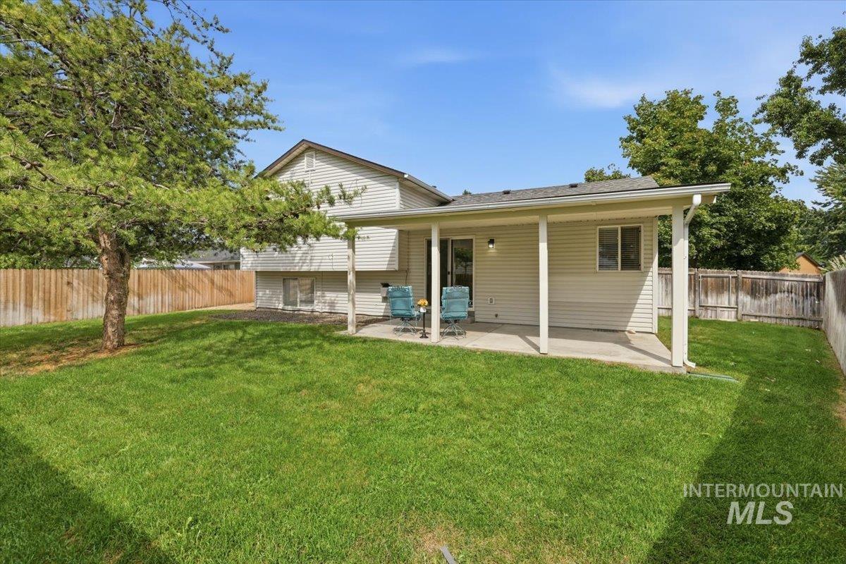 153 W Chrisfield Dr, Meridian, Idaho 83646, 4 Bedrooms, 3 Bathrooms, Residential For Sale, Price $489,000,MLS 99000281
