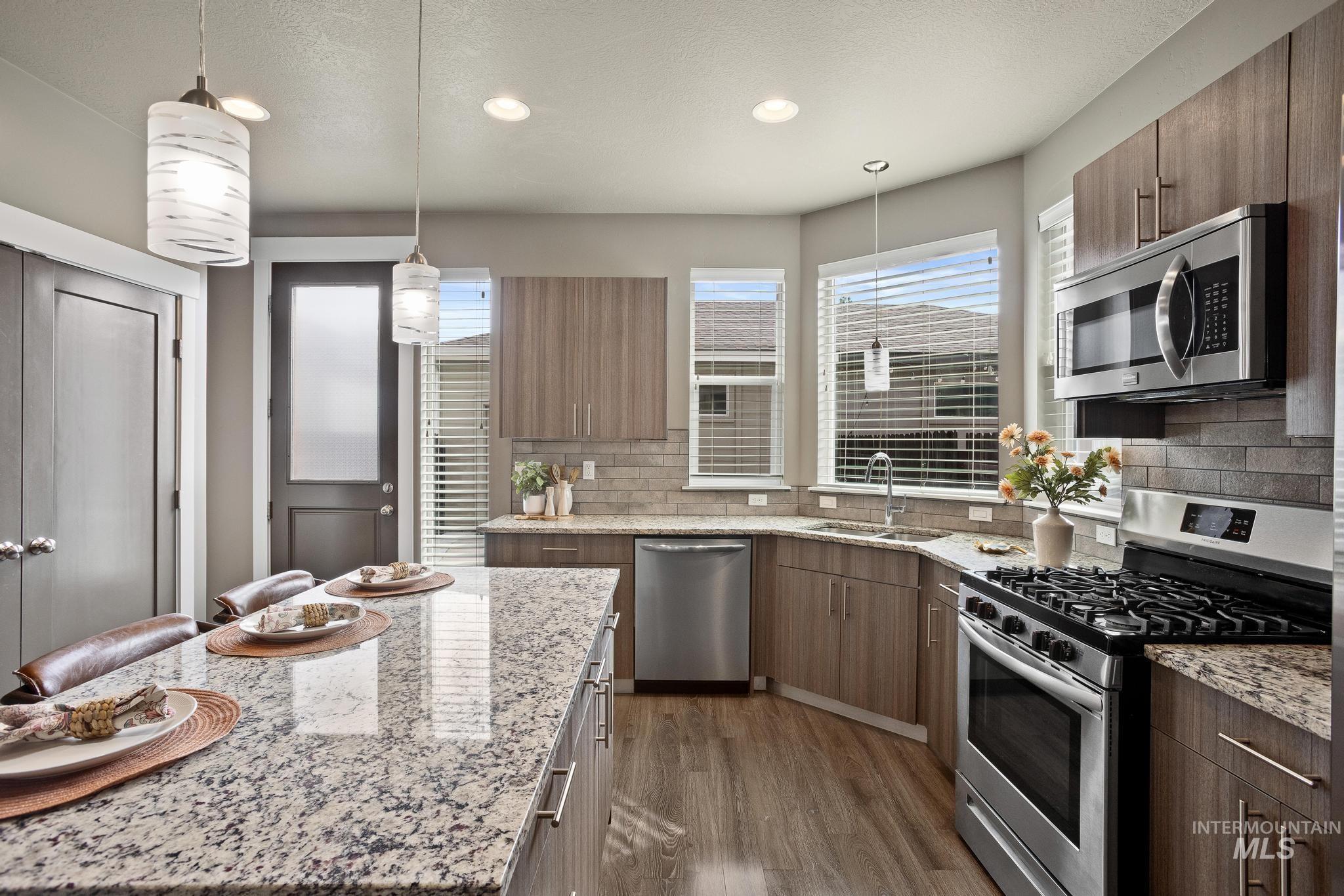 1205 W Melrose St, Boise, Idaho 83706, 3 Bedrooms, 3 Bathrooms, Residential For Sale, Price $650,000,MLS 99000292