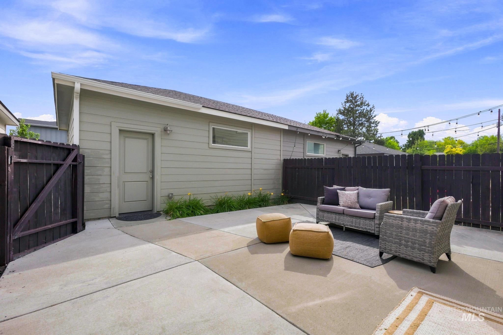 1205 W Melrose St, Boise, Idaho 83706, 3 Bedrooms, 3 Bathrooms, Residential For Sale, Price $650,000,MLS 99000292