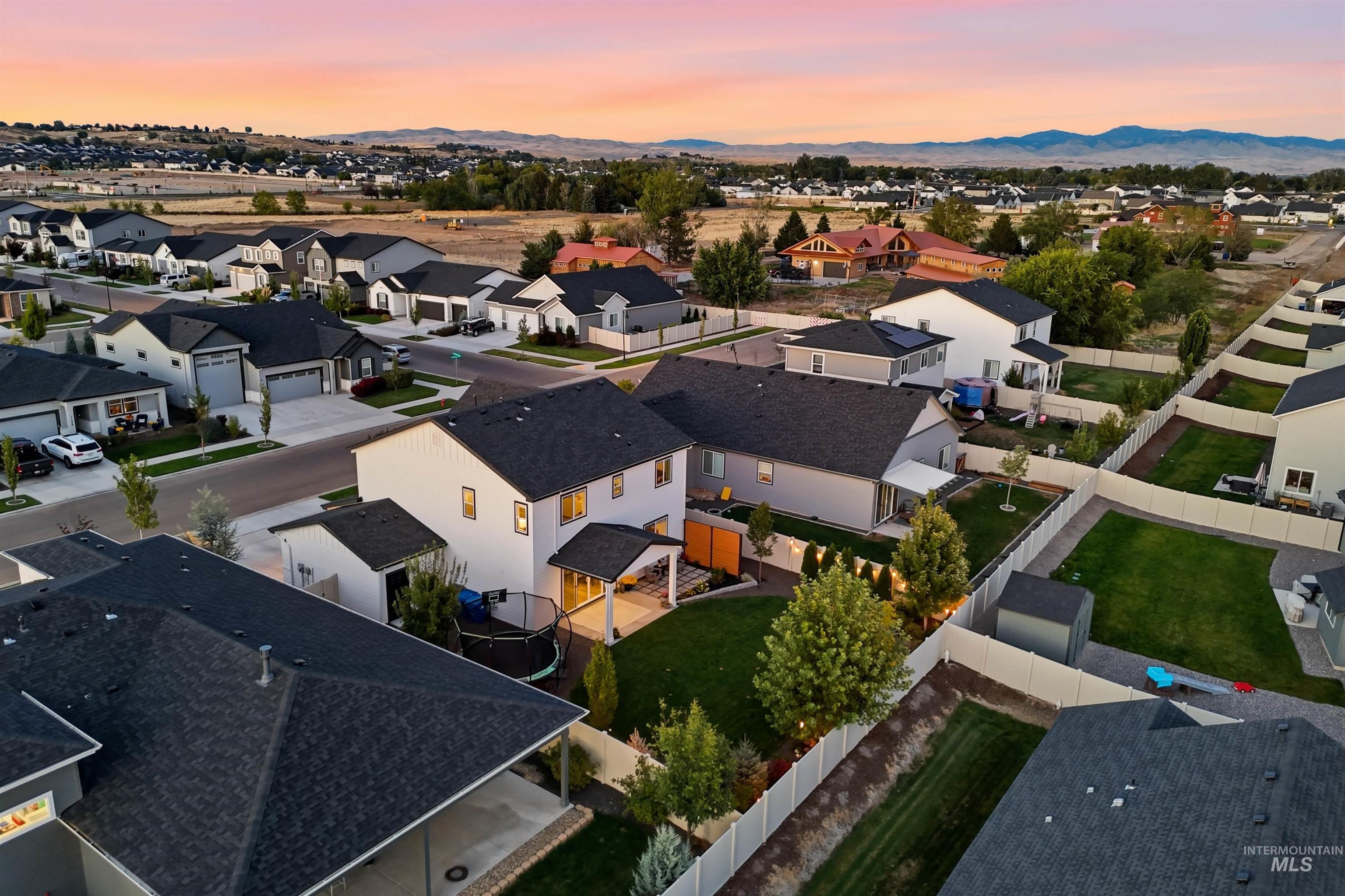 11175 W Soaring Hawk Street, Star, Idaho 83669, 3 Bedrooms, 2.5 Bathrooms, Residential For Sale, Price $594,000,MLS 99000294