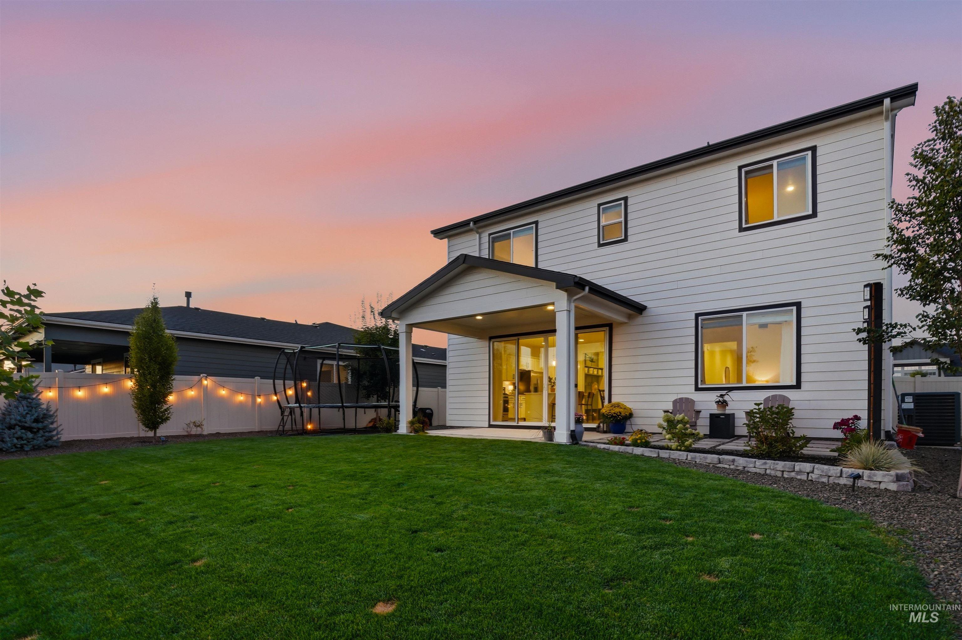 11175 W Soaring Hawk Street, Star, Idaho 83669, 3 Bedrooms, 2.5 Bathrooms, Residential For Sale, Price $594,000,MLS 99000294