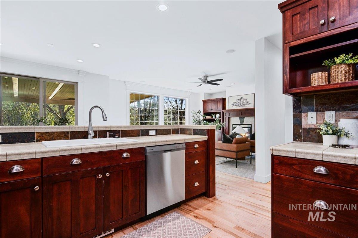 5115 W Parsons, Boise, Idaho 83714, 4 Bedrooms, 2.5 Bathrooms, Residential For Sale, Price $829,900,MLS 99000295