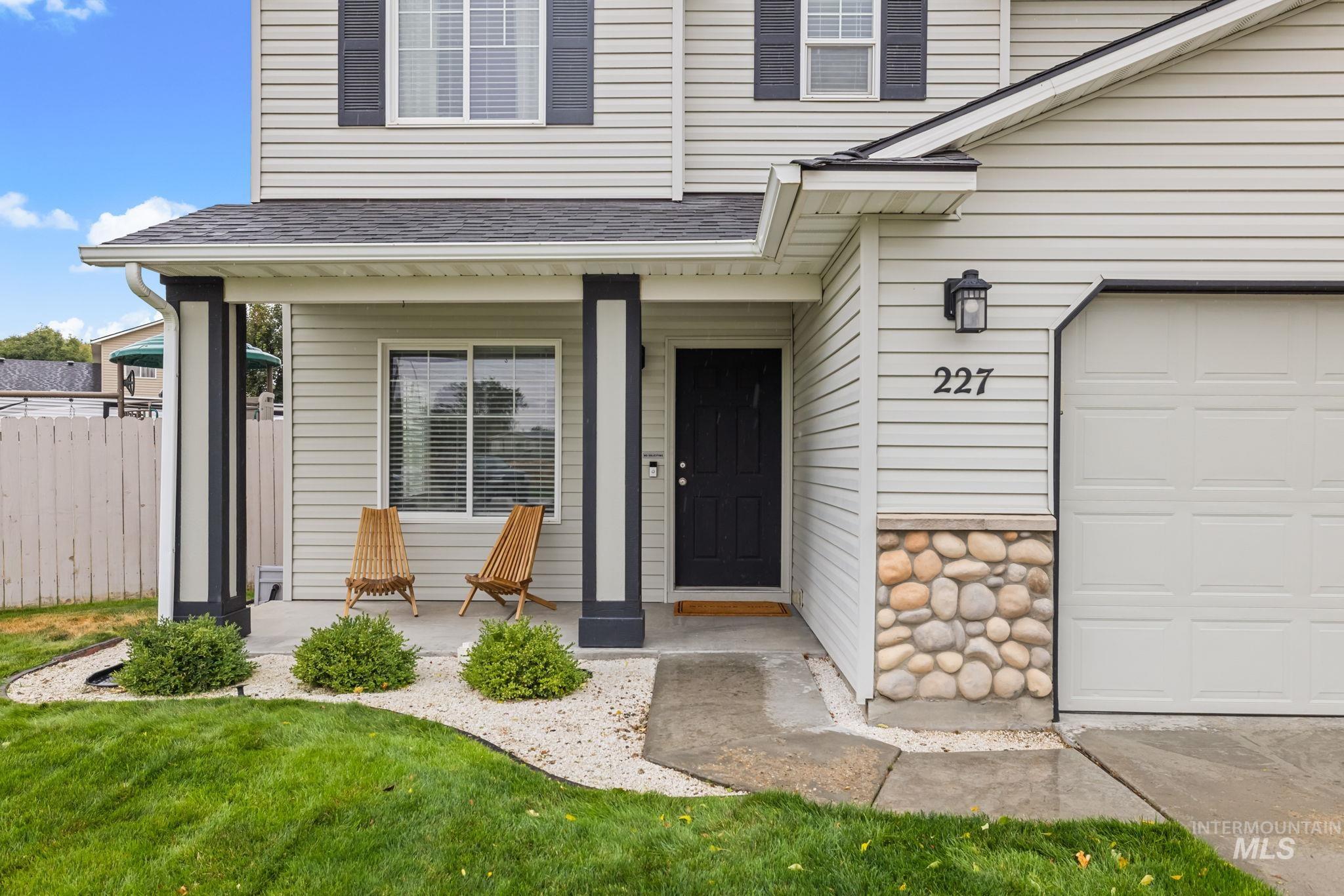227 W Tallulah Dr, Kuna, Idaho 83634, 4 Bedrooms, 2.5 Bathrooms, Residential For Sale, Price $449,900,MLS 99000300