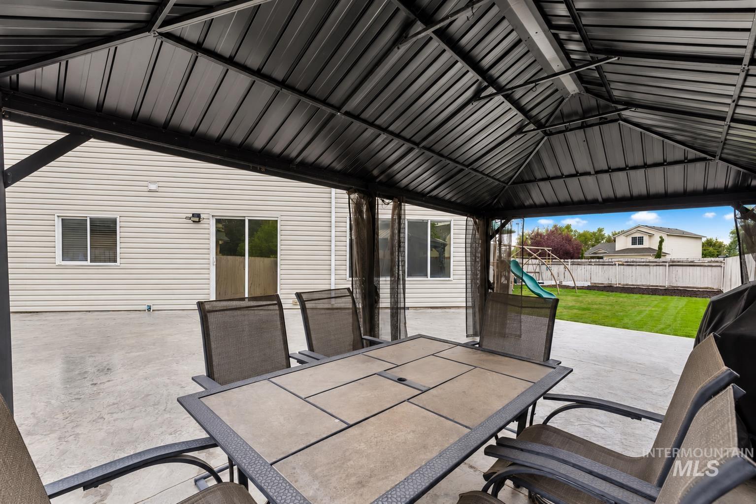 227 W Tallulah Dr, Kuna, Idaho 83634, 4 Bedrooms, 2.5 Bathrooms, Residential For Sale, Price $449,900,MLS 99000300