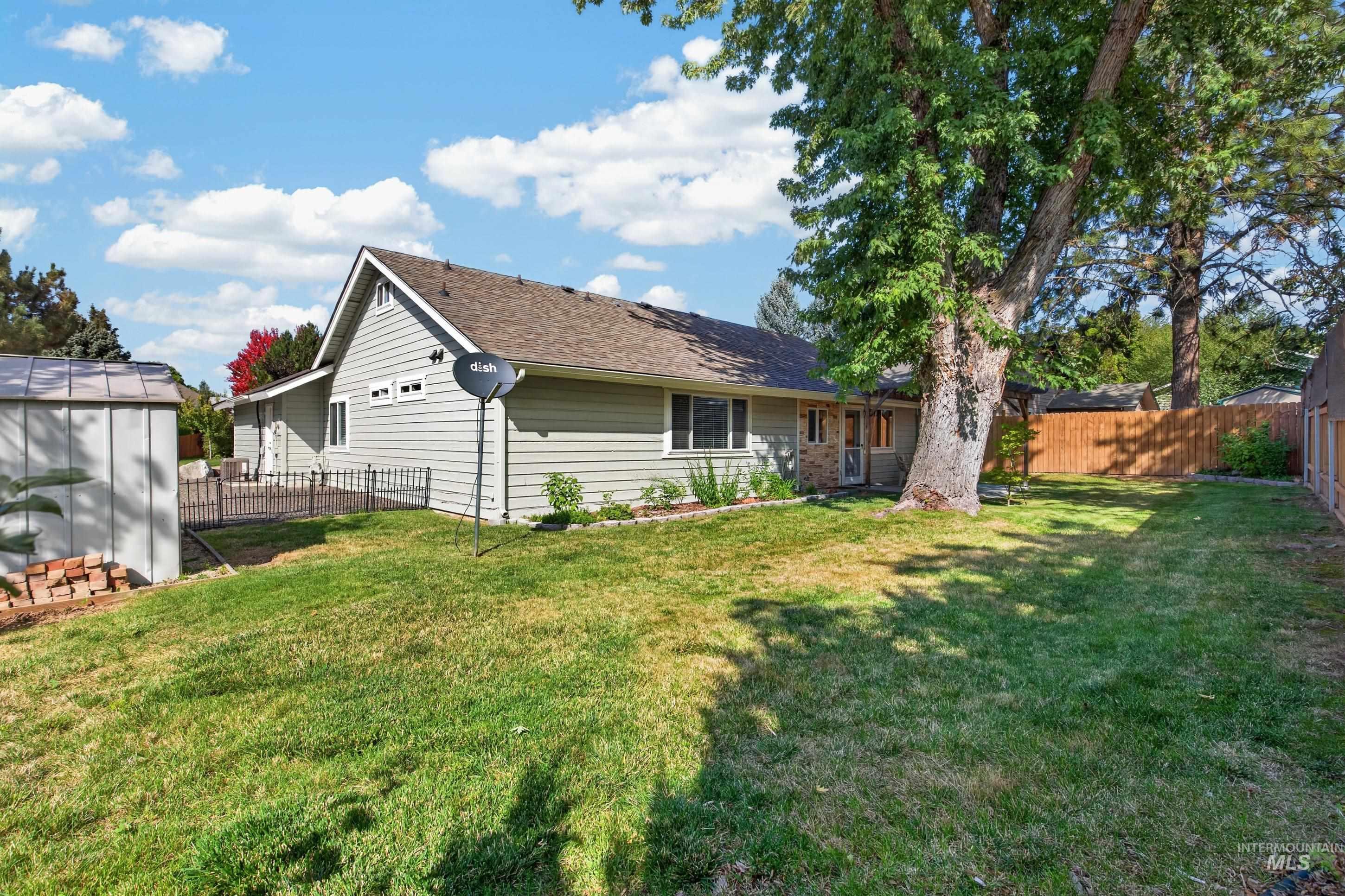 203 Northview Dr, Eagle, Idaho 83616, 3 Bedrooms, 2 Bathrooms, Residential For Sale, Price $569,900,MLS 99000304
