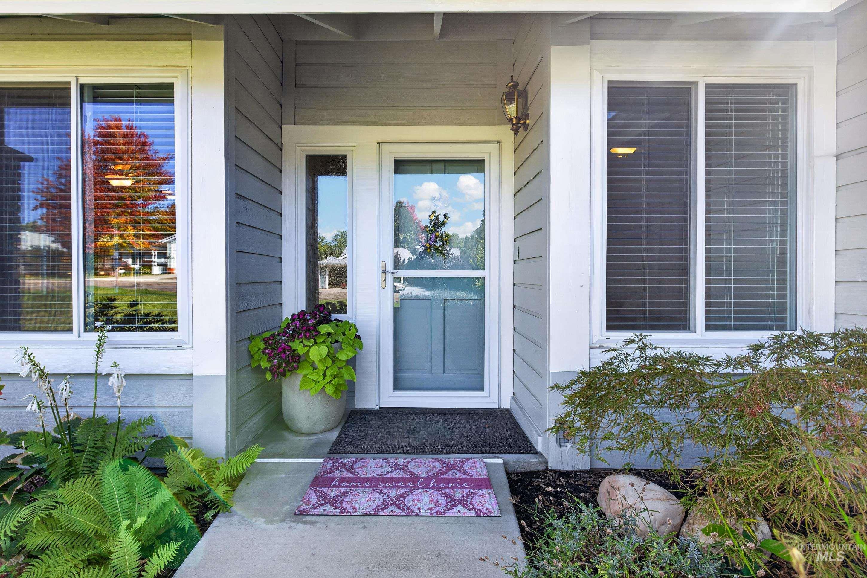 203 Northview Dr, Eagle, Idaho 83616, 3 Bedrooms, 2 Bathrooms, Residential For Sale, Price $569,900,MLS 99000304