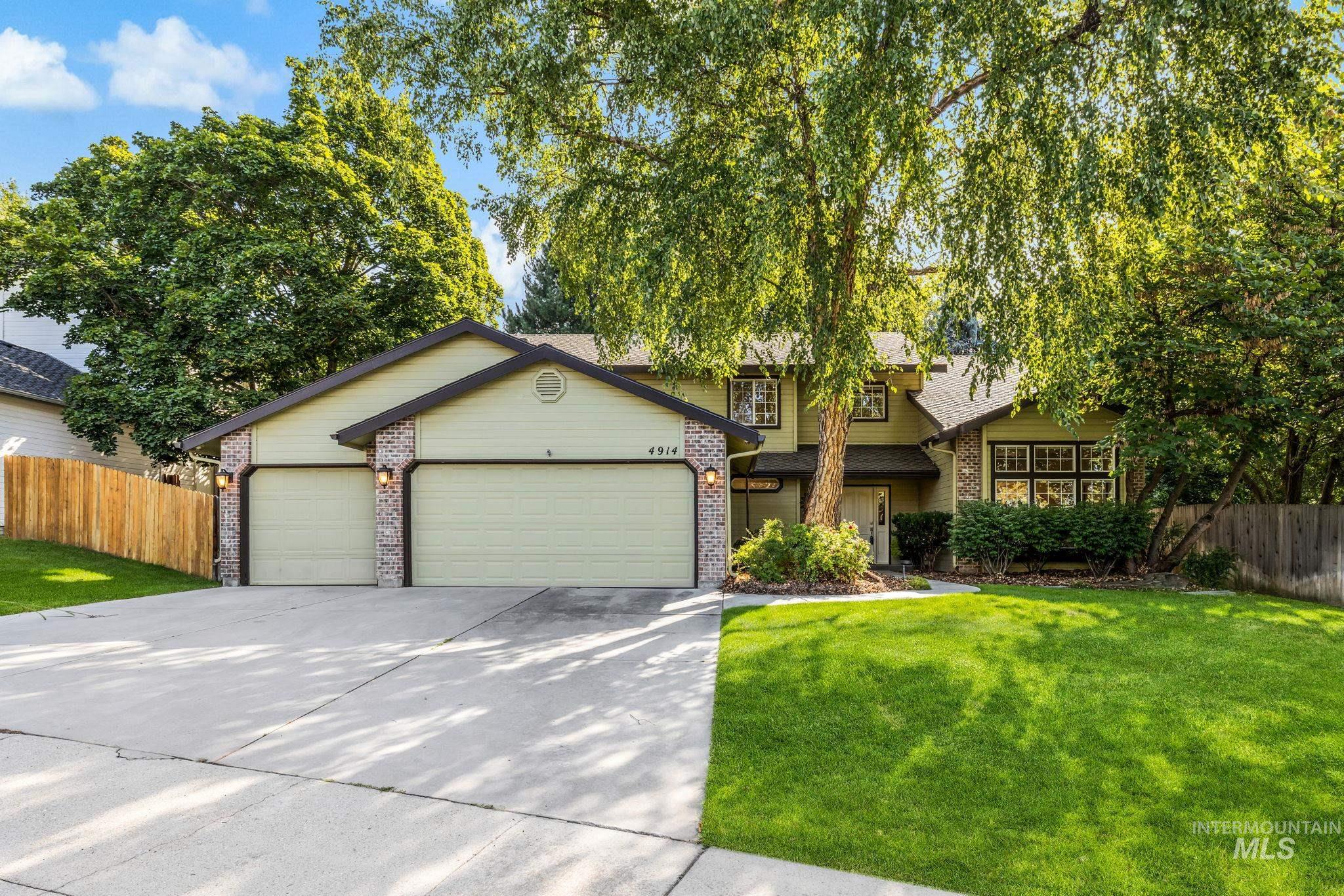 4914 N Point Place, Boise, Idaho 83703, 5 Bedrooms, 3 Bathrooms, Residential For Sale, Price $775,000,MLS 99000310