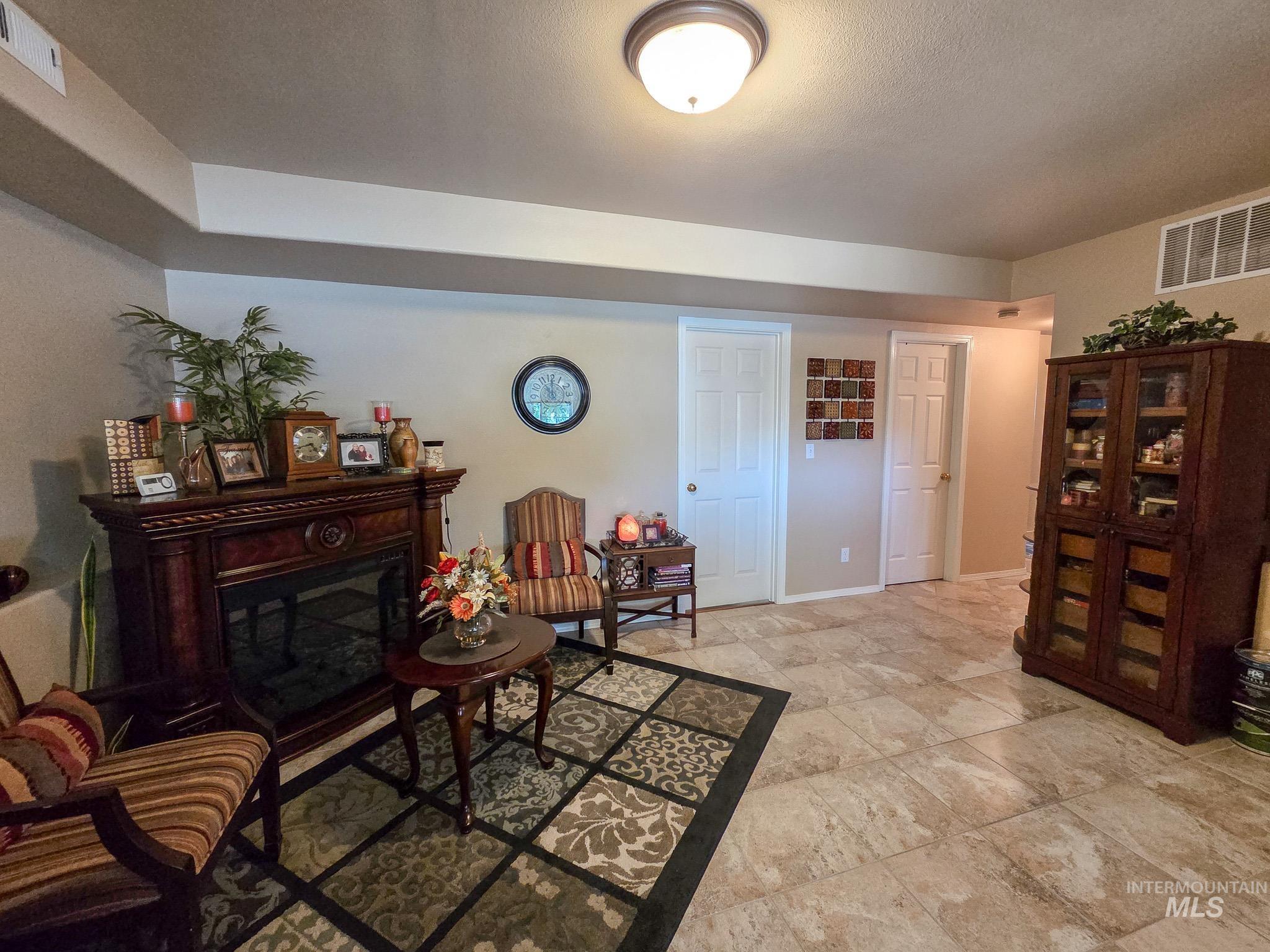 3604 Masters Dr, Clarkston, Washington 99403, 4 Bedrooms, 3 Bathrooms, Residential For Sale, Price $430,000,MLS 99000311