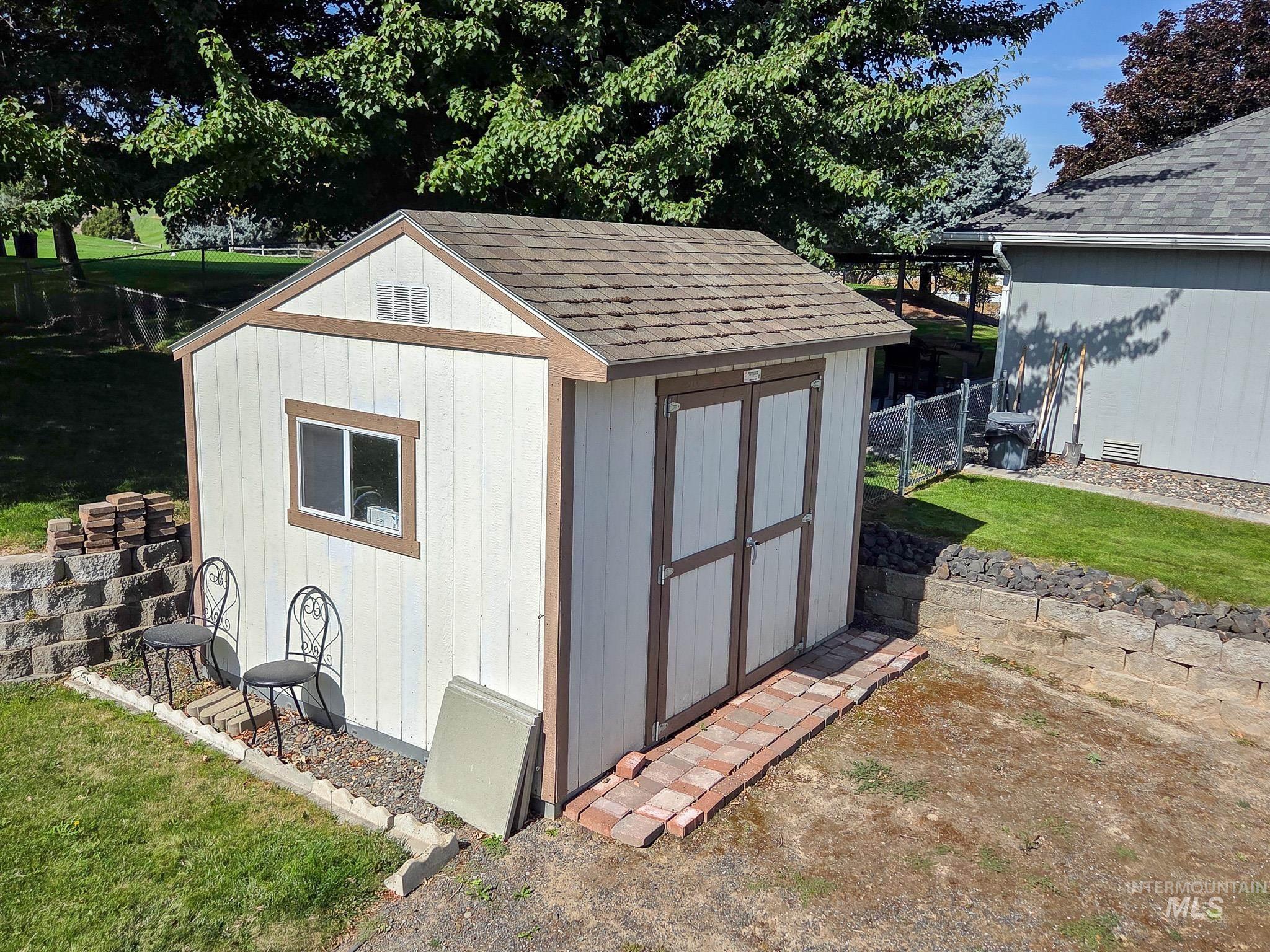 3604 Masters Dr, Clarkston, Washington 99403, 4 Bedrooms, 3 Bathrooms, Residential For Sale, Price $430,000,MLS 99000311
