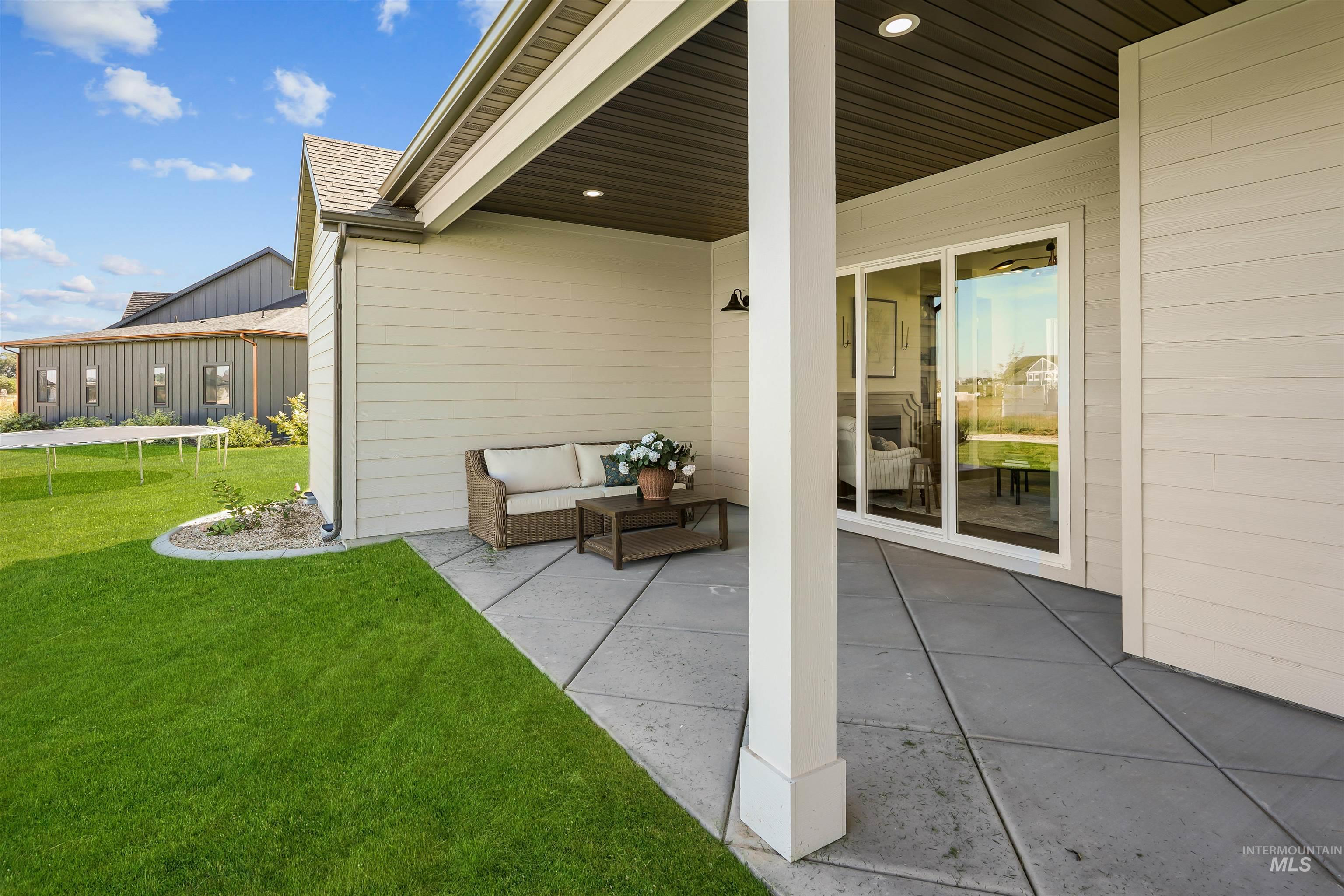 622 Biscotti Loop, Heyburn, Idaho 83326, 4 Bedrooms, 2.5 Bathrooms, Residential For Sale, Price $685,000,MLS 99000316