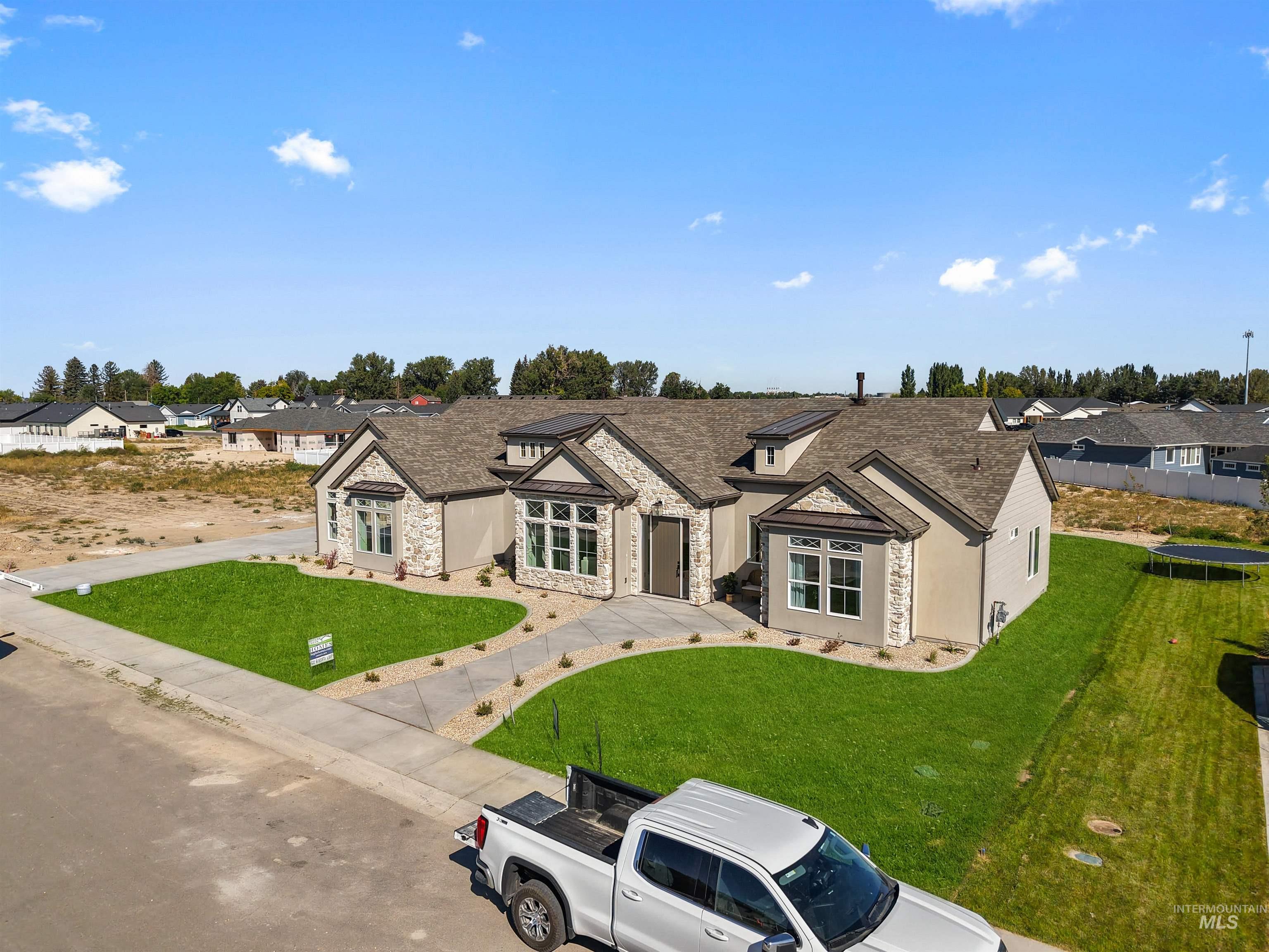 622 Biscotti Loop, Heyburn, Idaho 83326, 4 Bedrooms, 2.5 Bathrooms, Residential For Sale, Price $685,000,MLS 99000316