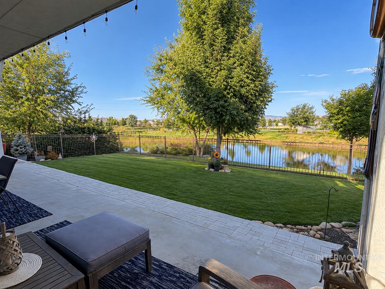 330 S Hamlin Ln, Eagle, Idaho 83616, 3 Bedrooms, 2 Bathrooms, Residential For Sale, Price $729,900,MLS 99000317