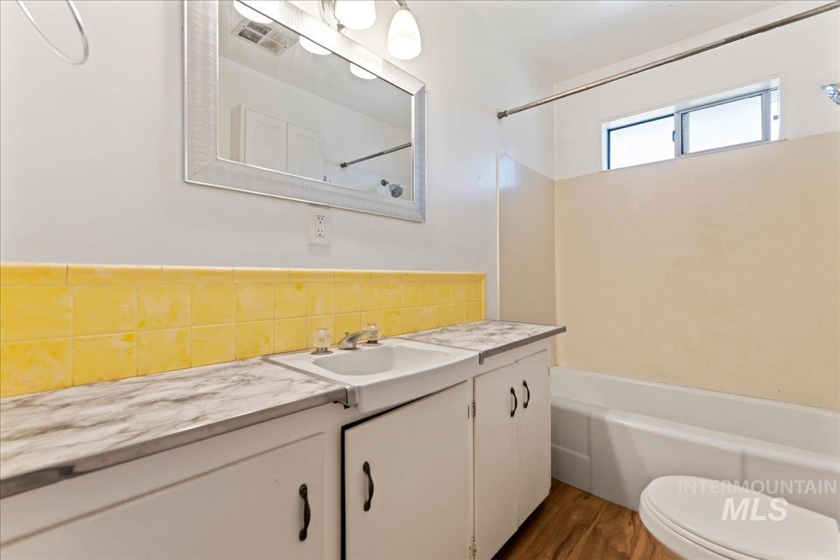 2519 E Homedale Rd, Caldwell, Idaho 83607, 2 Bedrooms, 1 Bathroom, Residential For Sale, Price $539,900,MLS 99000320