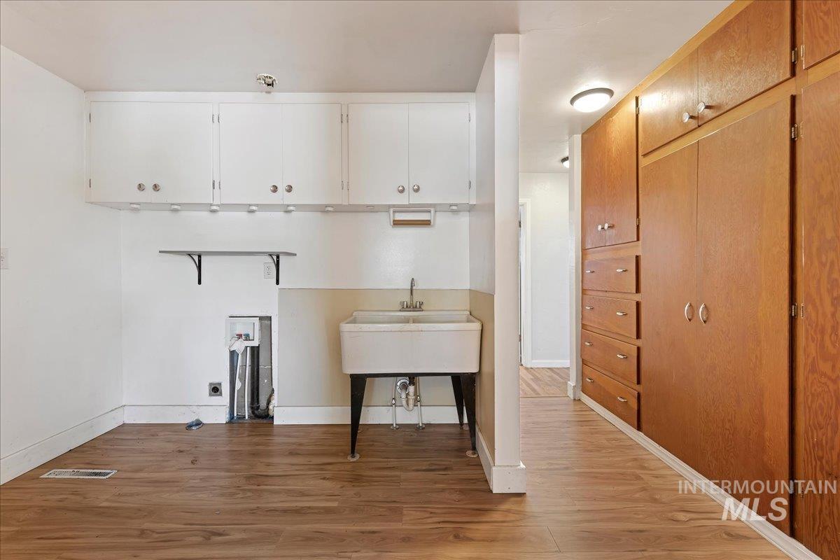 2519 E Homedale Rd, Caldwell, Idaho 83607, 2 Bedrooms, 1 Bathroom, Residential For Sale, Price $539,900,MLS 99000320