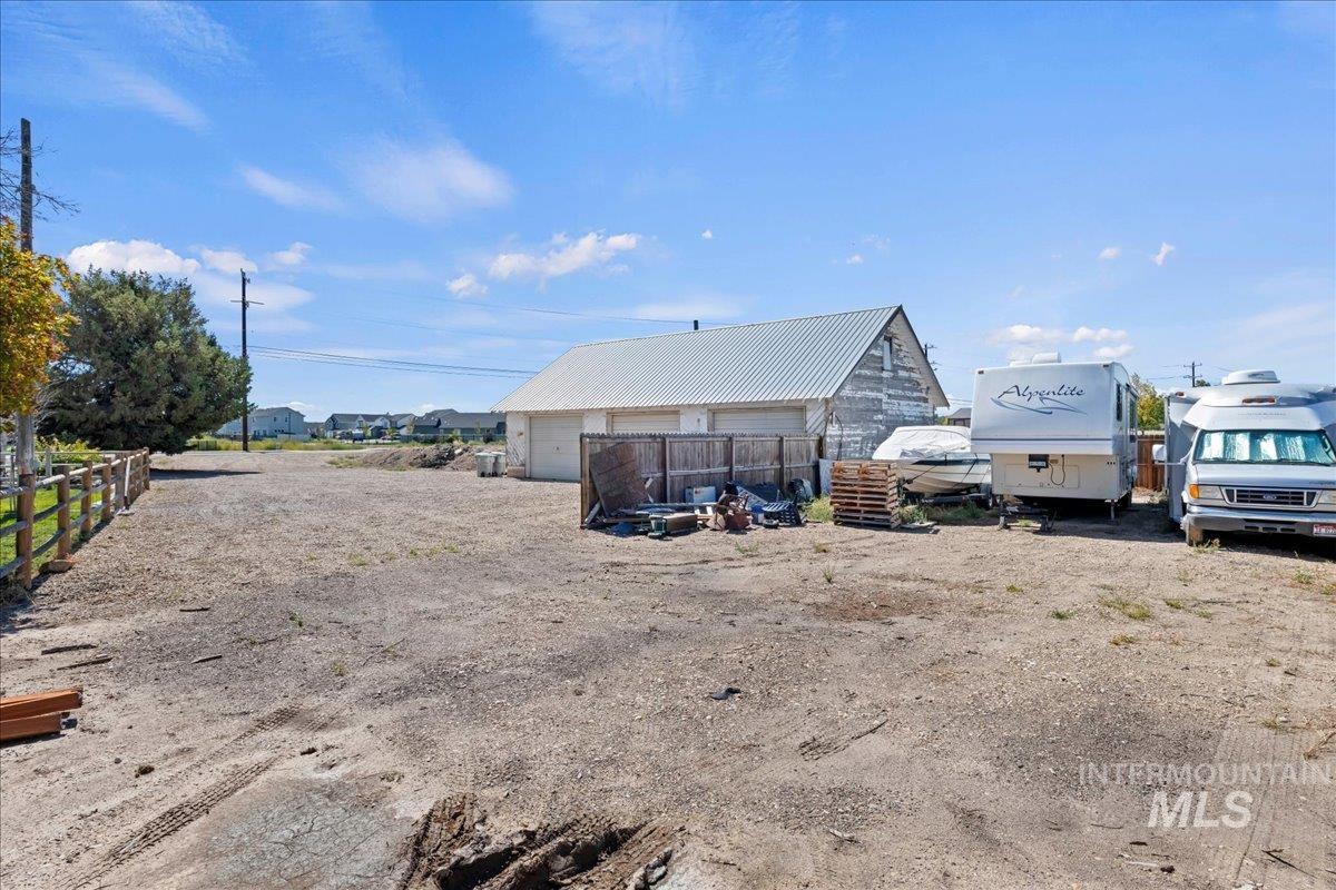 2519 E Homedale Rd, Caldwell, Idaho 83607, 2 Bedrooms, 1 Bathroom, Residential For Sale, Price $539,900,MLS 99000320