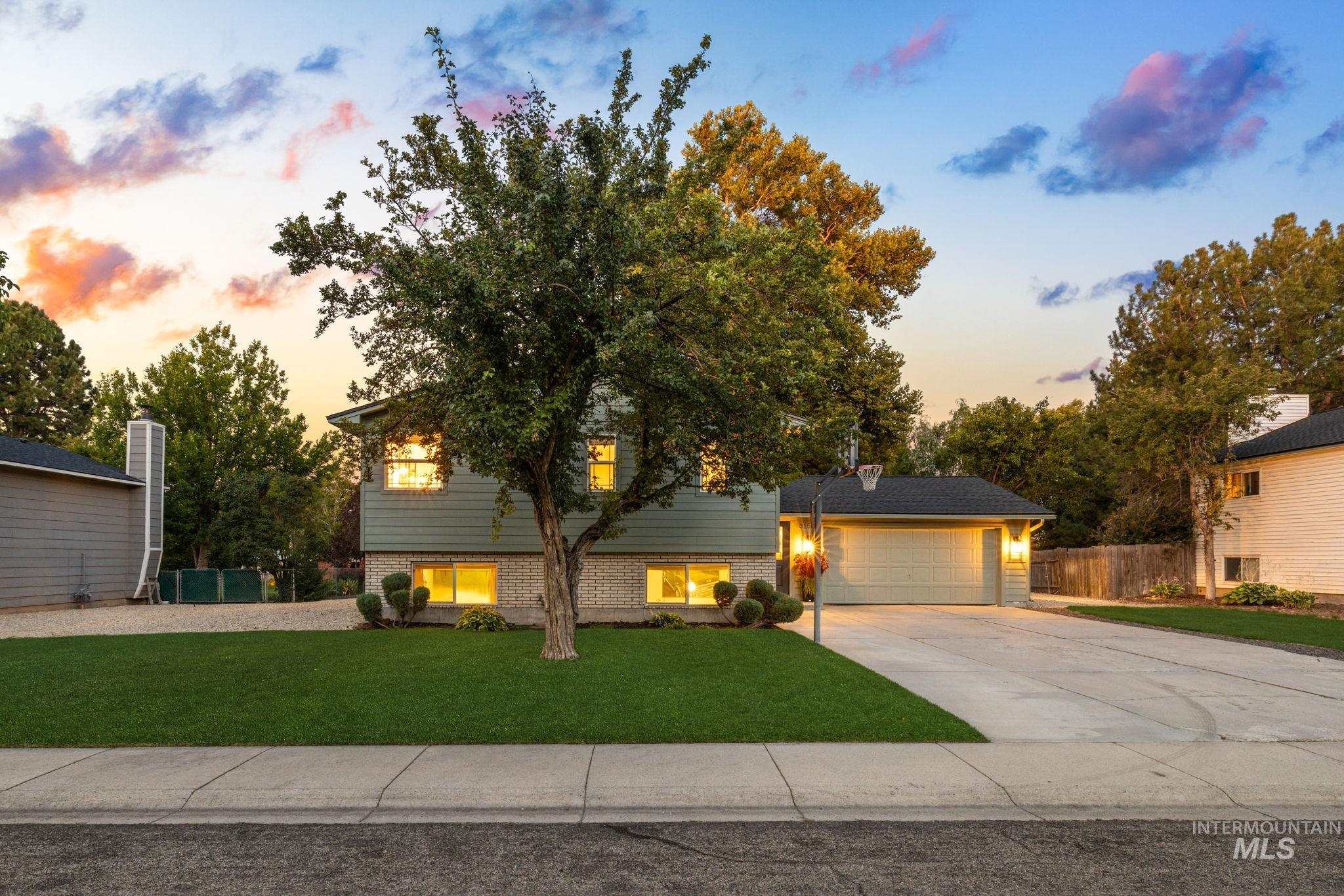 3152 S Ithaca Ave, Boise, Idaho 83709, 4 Bedrooms, 2.5 Bathrooms, Residential For Sale, Price $699,900,MLS 99000322