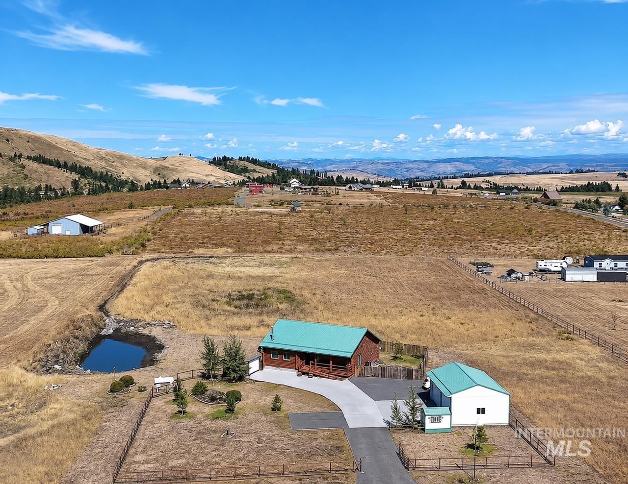 111 Deer Flats Ln, Grangeville, Idaho 83530, 3 Bedrooms, 2 Bathrooms, Residential For Sale, Price $625,000,MLS 99000324