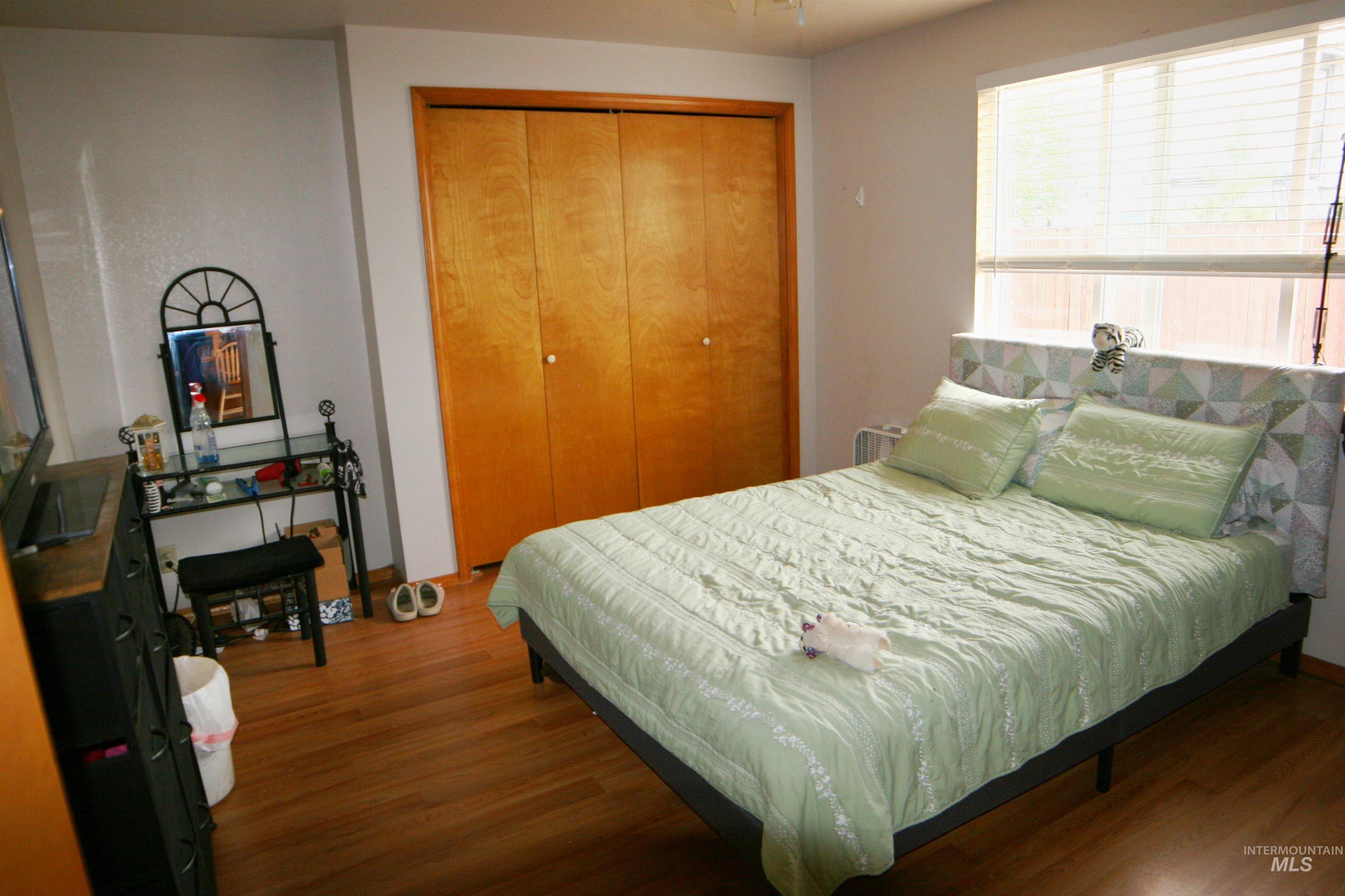 6132 N Brook Pl, Garden City, Idaho 83714, 2 Bedrooms, 1 Bathroom, Residential For Sale, Price $349,000,MLS 99000383
