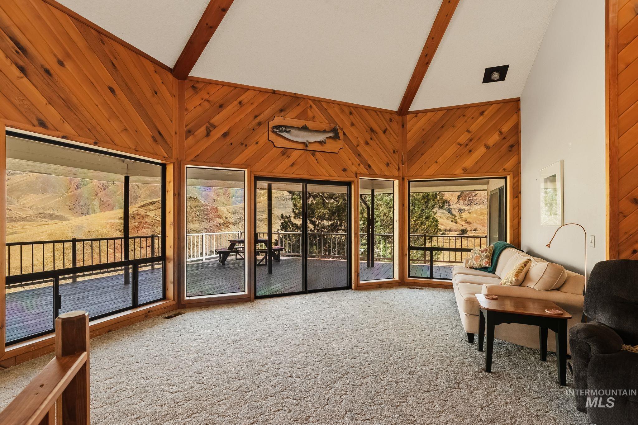 37896 Snake River Rd, Asotin, Washington 99402, 3 Bedrooms, 2.5 Bathrooms, Residential For Sale, Price $869,000,MLS 99000398