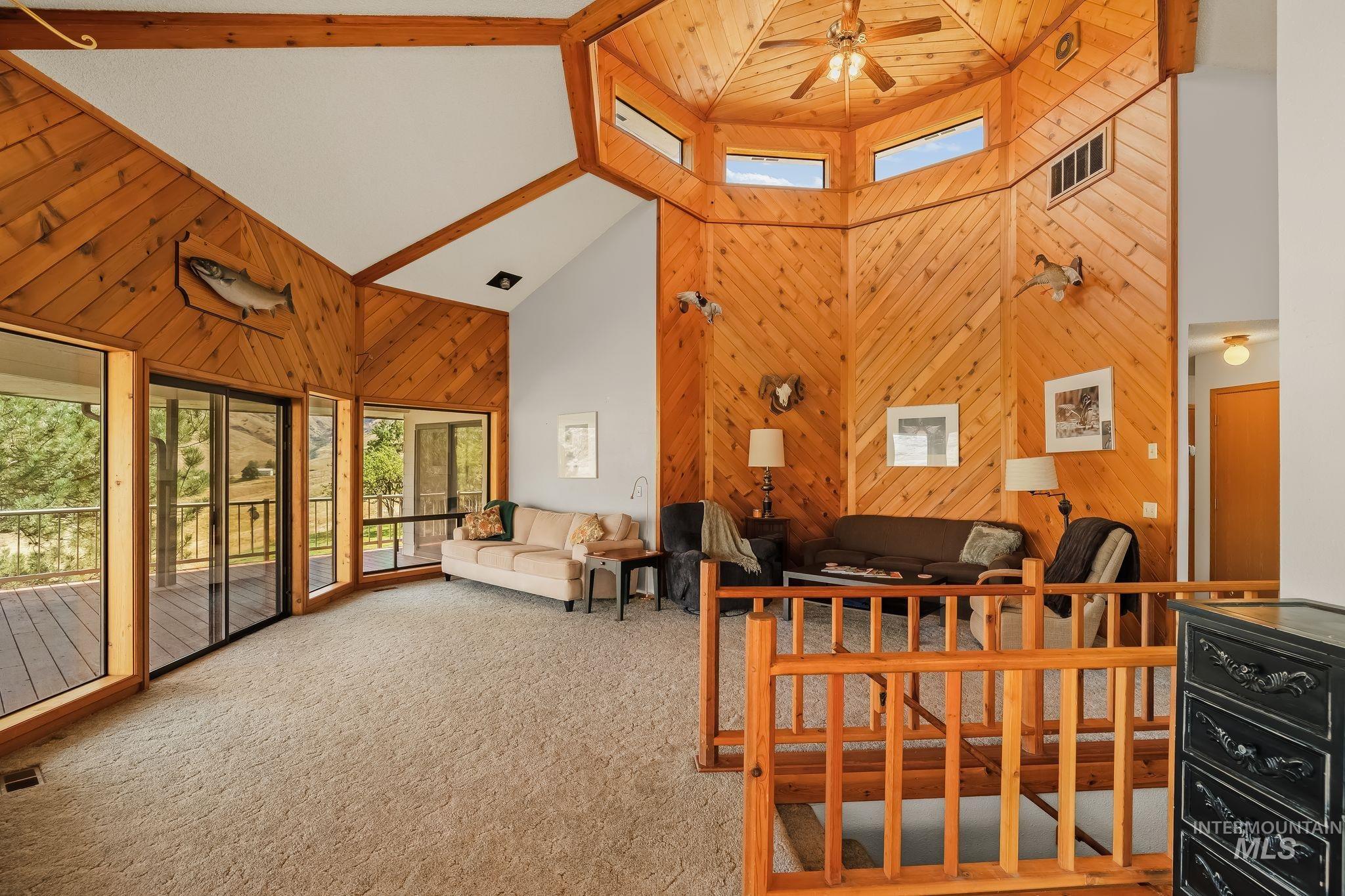 37896 Snake River Rd, Asotin, Washington 99402, 3 Bedrooms, 2.5 Bathrooms, Residential For Sale, Price $869,000,MLS 99000398