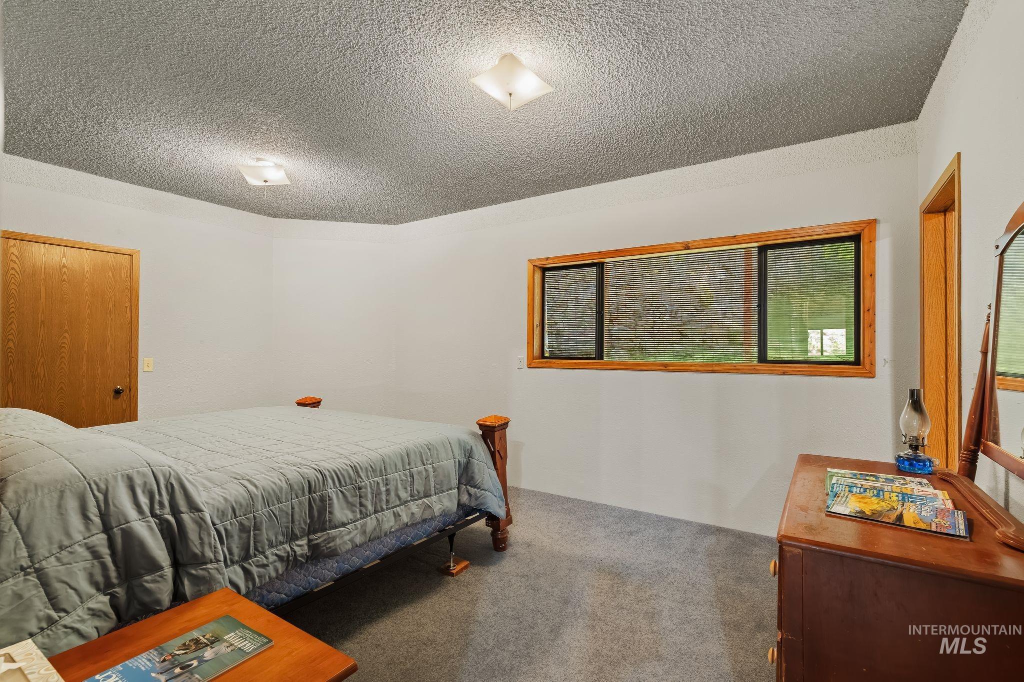 37896 Snake River Rd, Asotin, Washington 99402, 3 Bedrooms, 2.5 Bathrooms, Residential For Sale, Price $869,000,MLS 99000398