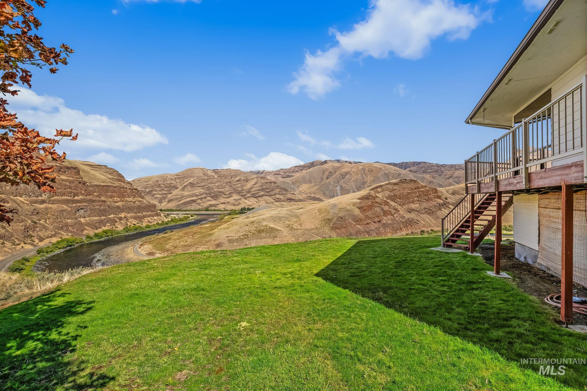 37896 Snake River Rd, Asotin, Washington 99402, 3 Bedrooms, 2.5 Bathrooms, Residential For Sale, Price $869,000,MLS 99000398