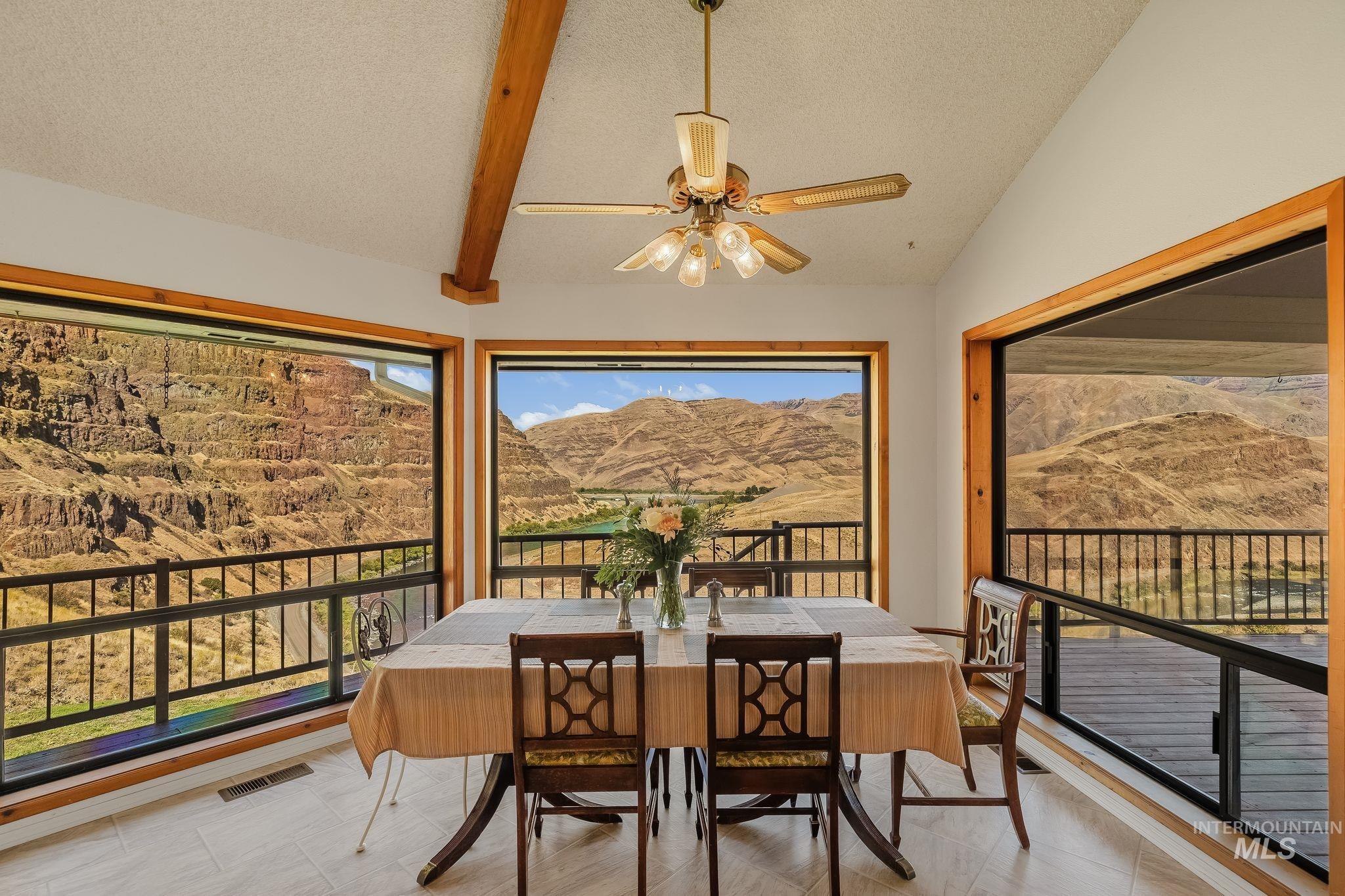 37896 Snake River Rd, Asotin, Washington 99402, 3 Bedrooms, 2.5 Bathrooms, Residential For Sale, Price $869,000,MLS 99000398