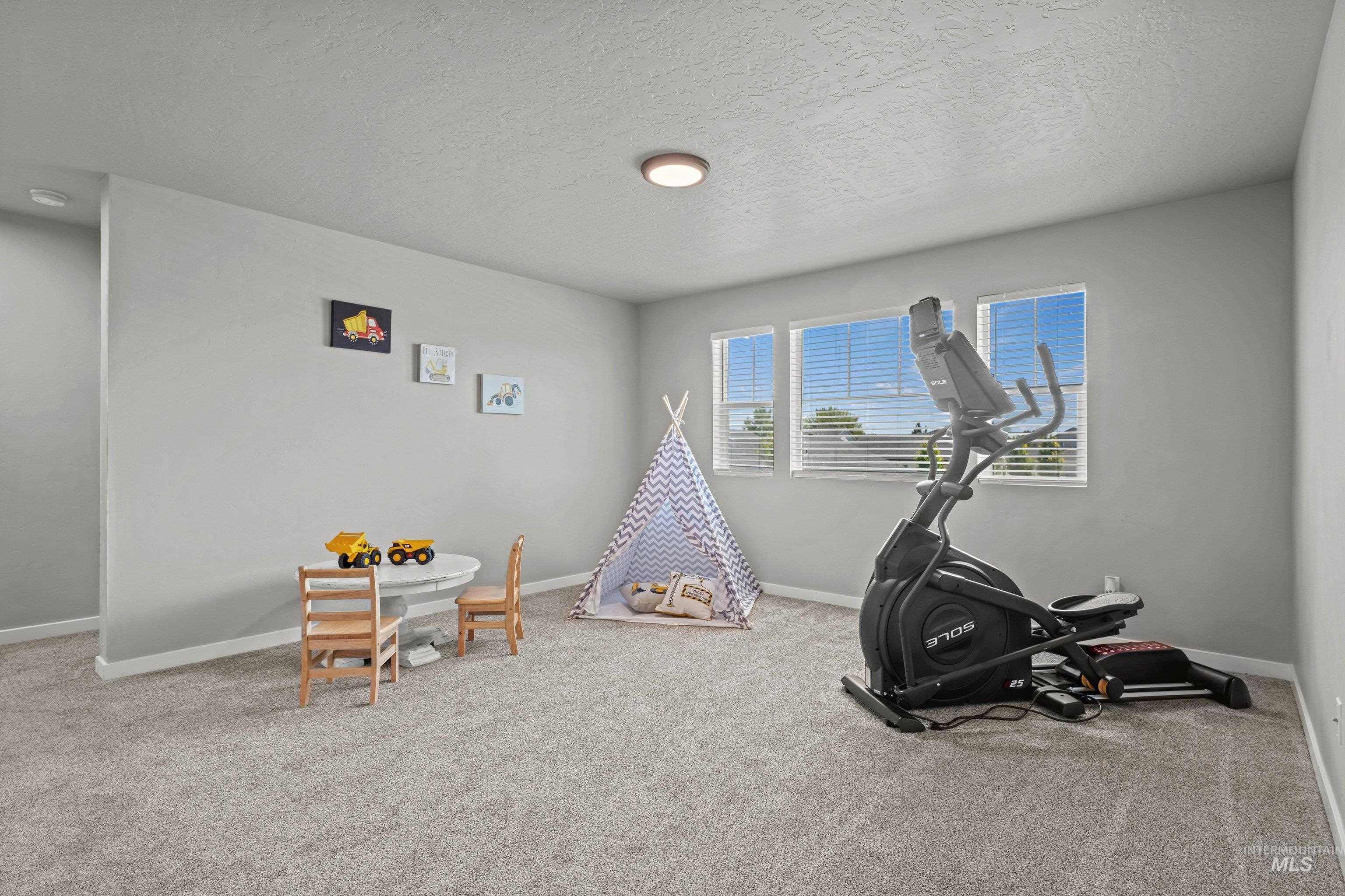 530 W Screech Owl Dr., Kuna, Idaho 83634, 4 Bedrooms, 3 Bathrooms, Residential For Sale, Price $539,000,MLS 99000430