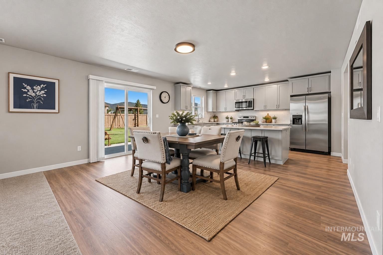 530 W Screech Owl Dr., Kuna, Idaho 83634, 4 Bedrooms, 3 Bathrooms, Residential For Sale, Price $539,000,MLS 99000430