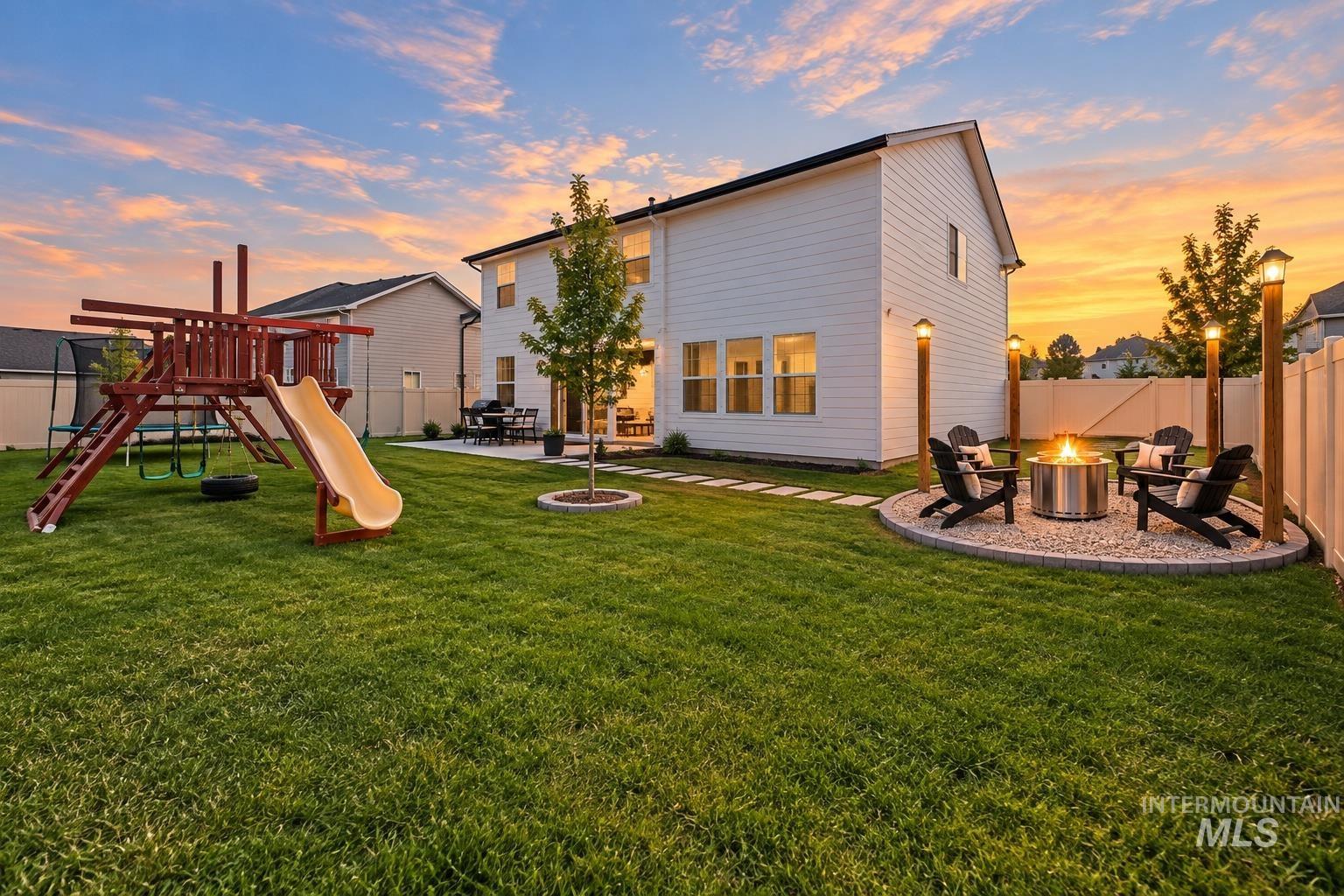 530 W Screech Owl Dr., Kuna, Idaho 83634, 4 Bedrooms, 3 Bathrooms, Residential For Sale, Price $539,000,MLS 99000430