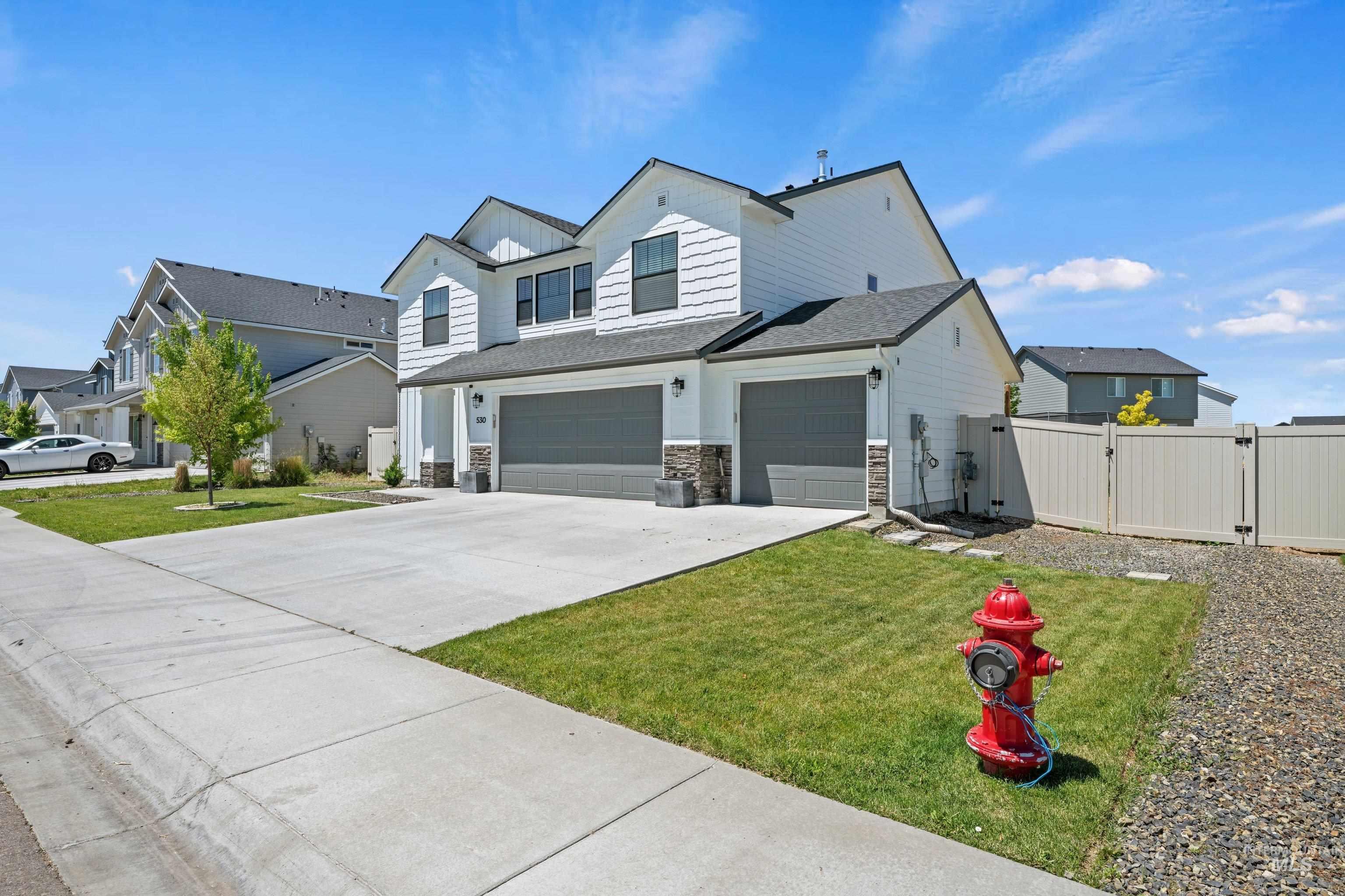 530 W Screech Owl Dr., Kuna, Idaho 83634, 4 Bedrooms, 3 Bathrooms, Residential For Sale, Price $539,000,MLS 99000430