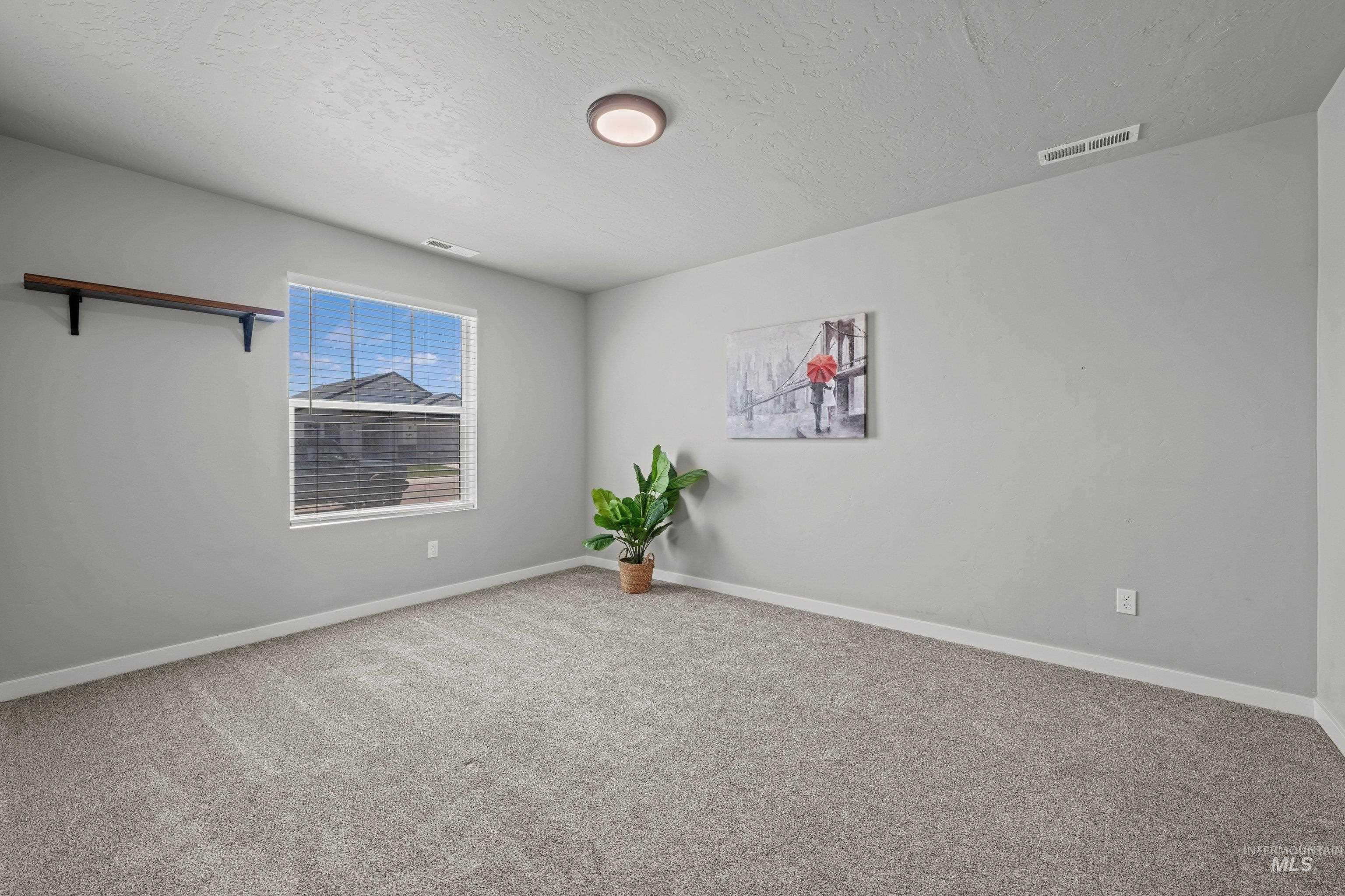 530 W Screech Owl Dr., Kuna, Idaho 83634, 4 Bedrooms, 3 Bathrooms, Residential For Sale, Price $539,000,MLS 99000430