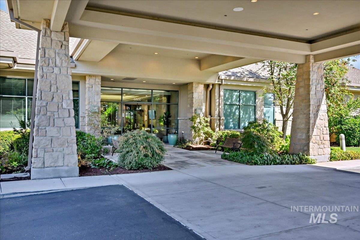 6642 N Asissi Lane, Meridian, Idaho 83646, 3 Bedrooms, 2.5 Bathrooms, Residential For Sale, Price $659,000,MLS 99000445