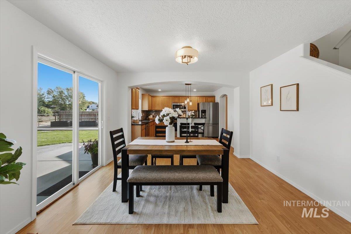 4684 Blue Creek Ct, Meridian, California 83646, 4 Bedrooms, 2.5 Bathrooms, Residential For Sale, Price $529,900,MLS 99000460