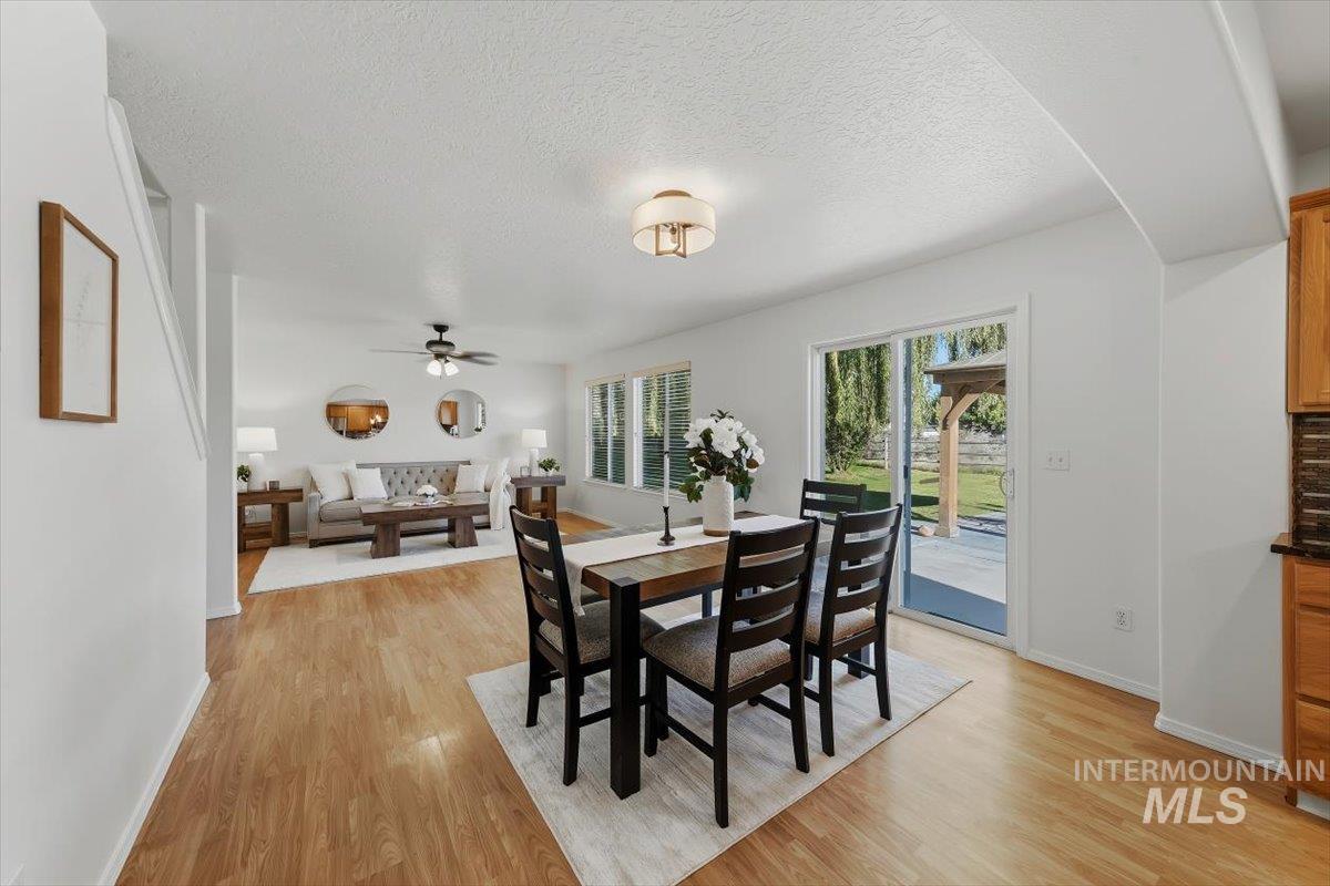 4684 Blue Creek Ct, Meridian, California 83646, 4 Bedrooms, 2.5 Bathrooms, Residential For Sale, Price $529,900,MLS 99000460