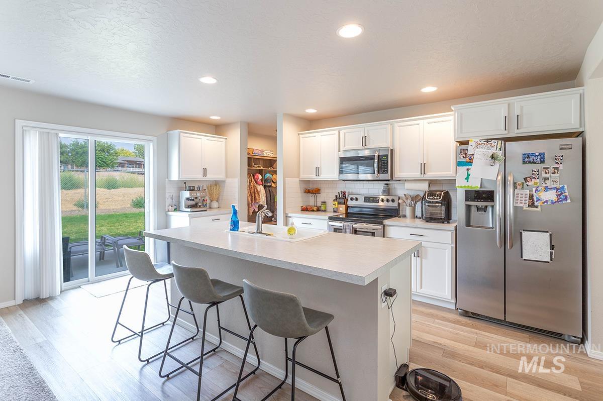 13125 S Chawon River Ave, Nampa, Idaho 83686, 3 Bedrooms, 2.5 Bathrooms, Residential For Sale, Price $459,999,MLS 99000463