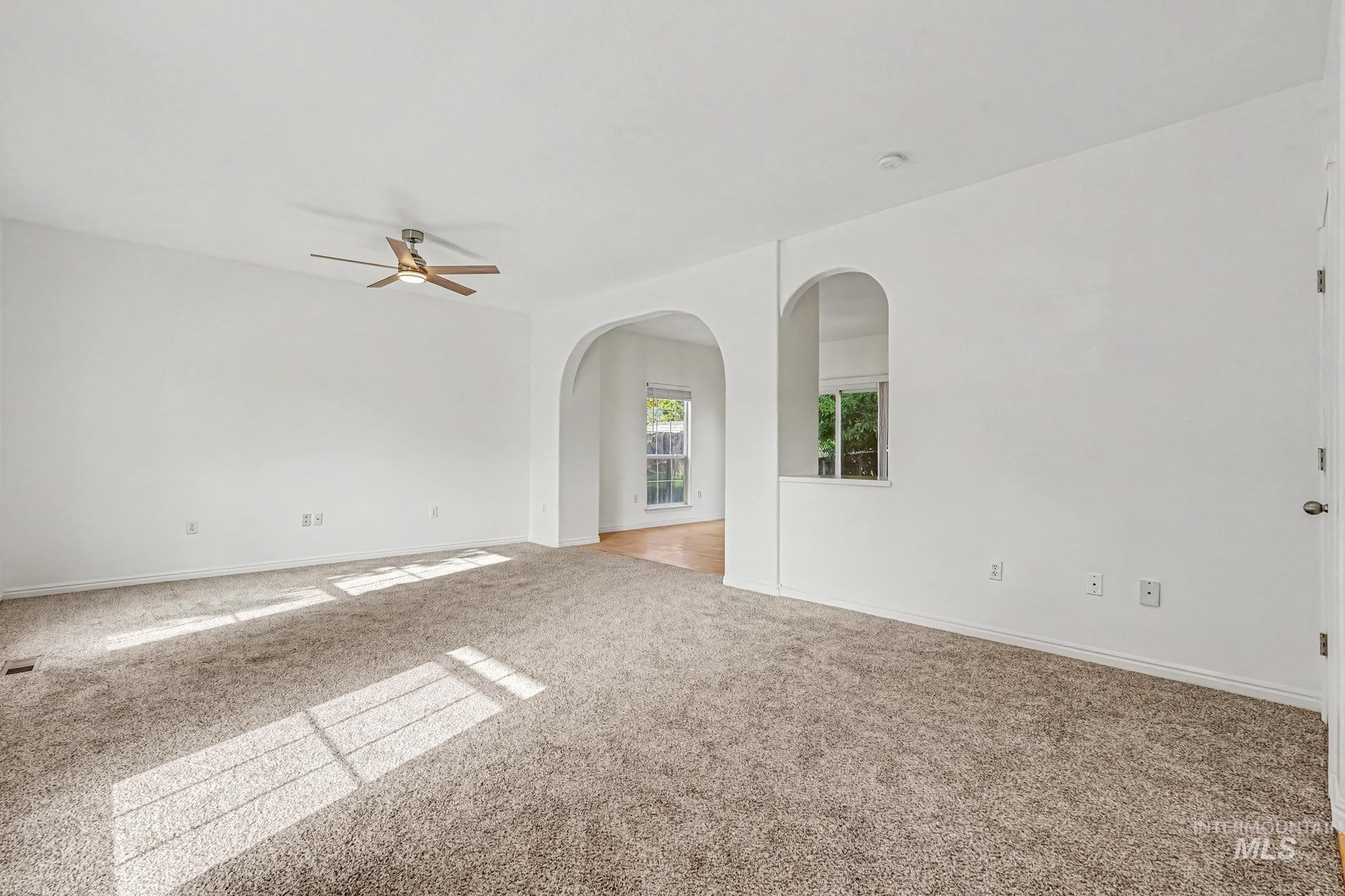 2564 N Monaco, Meridian, Idaho 83646, 4 Bedrooms, 3 Bathrooms, Residential For Sale, Price $469,000,MLS 99000487