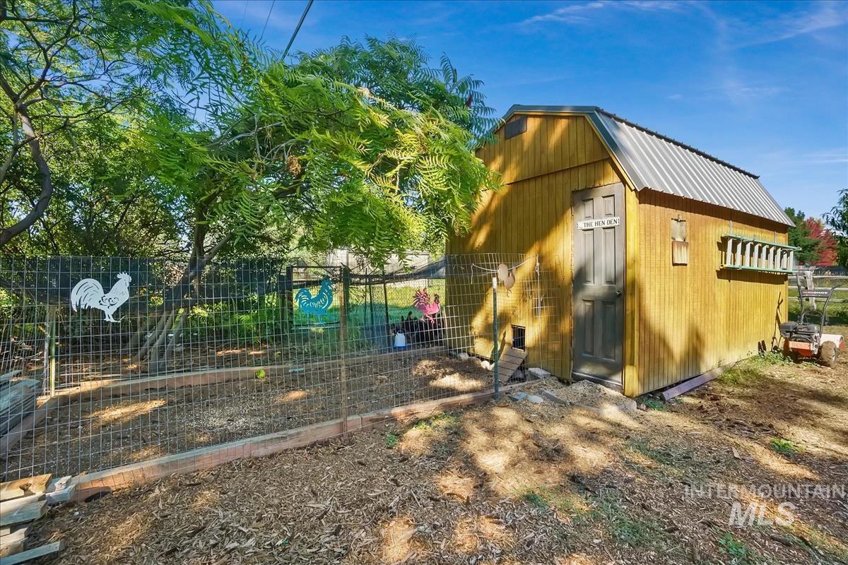 10730 W Hollandale Dr, Boise, Idaho 83709, 3 Bedrooms, 2 Bathrooms, Residential For Sale, Price $559,000,MLS 99000488