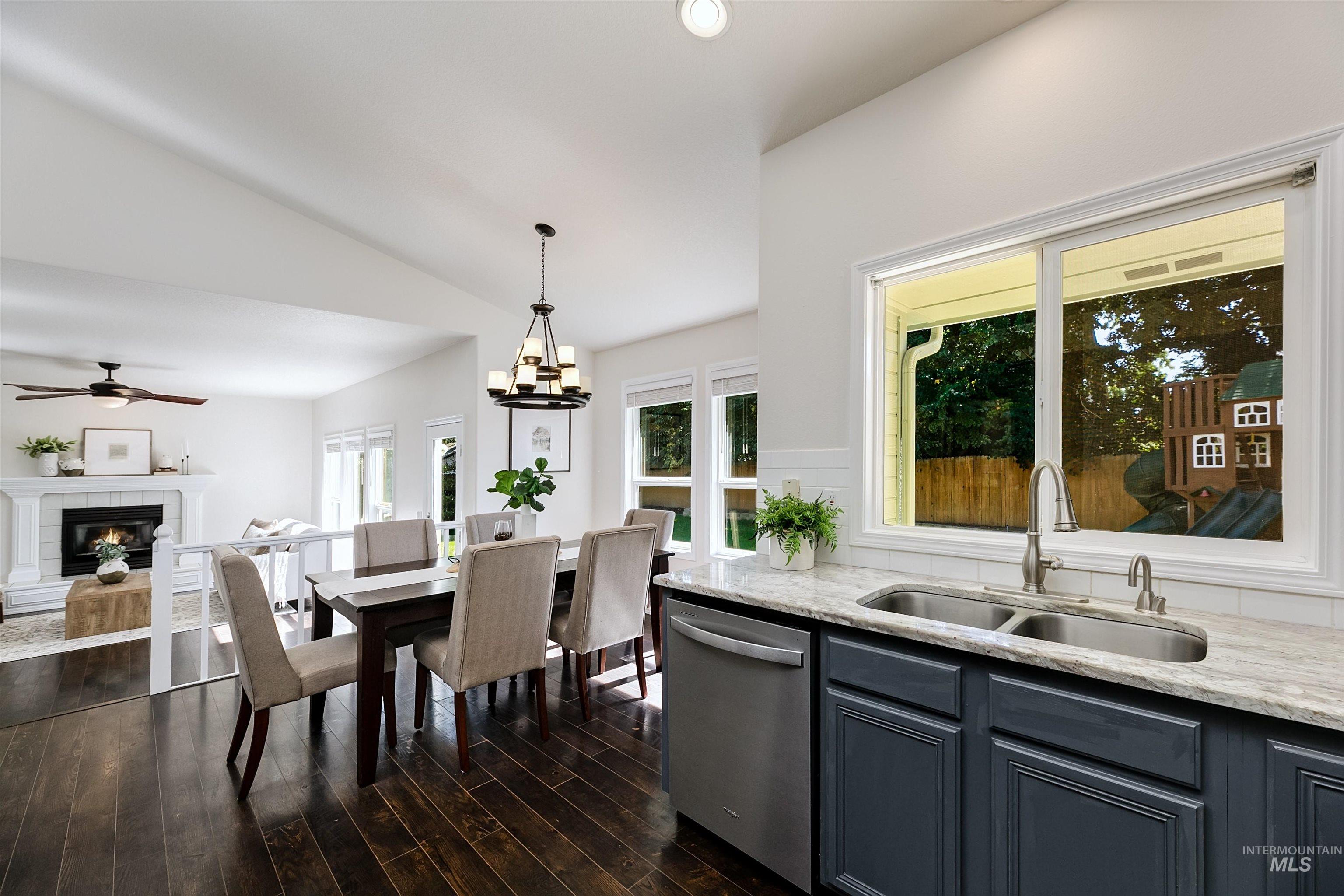 1525 E Doberman St., Meridian, Idaho 83642, 4 Bedrooms, 3 Bathrooms, Residential For Sale, Price $539,900,MLS 99000489