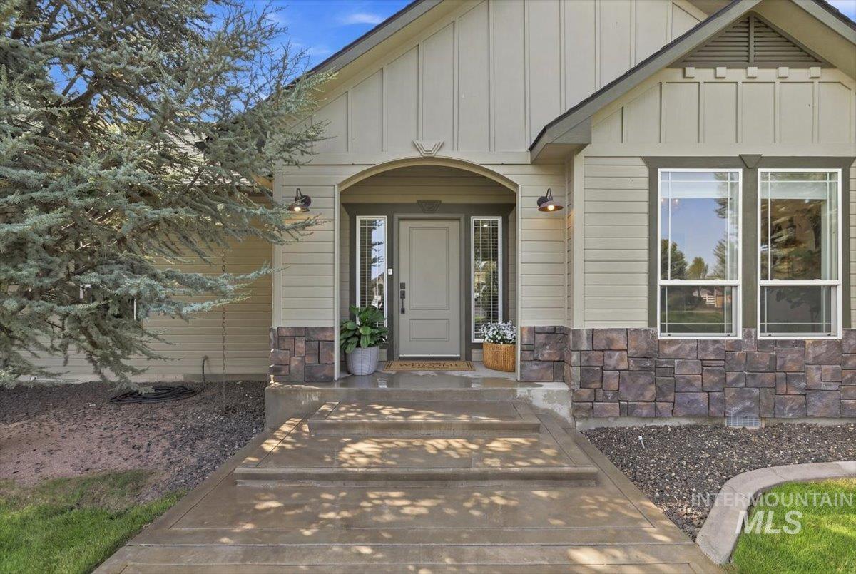 14469 Bighorn Dr, Nampa, Idaho 83651, 4 Bedrooms, 3 Bathrooms, Residential For Sale, Price $799,995,MLS 99000490