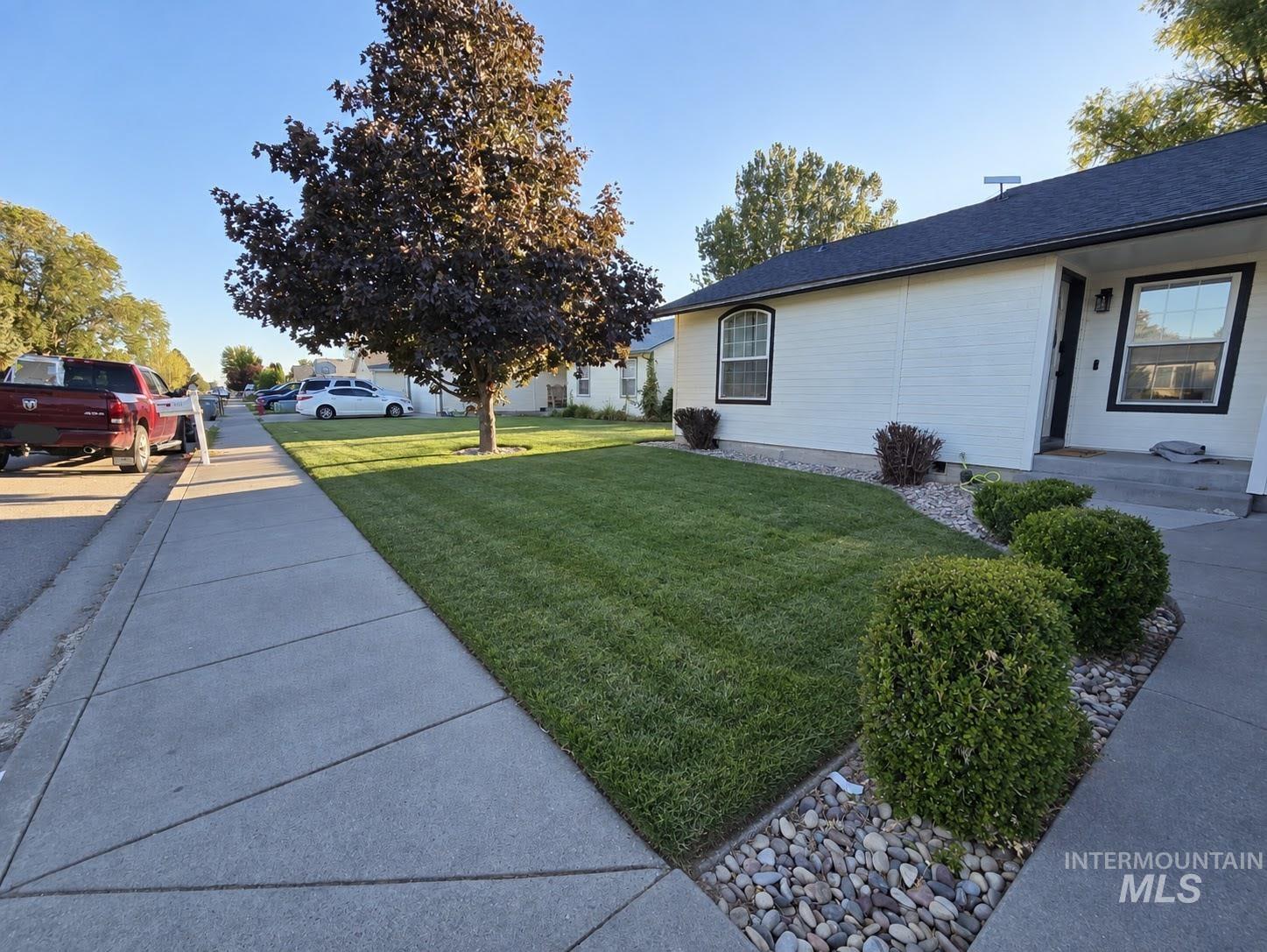 1455 N Haskett, Mountain Home, Idaho 83647, 3 Bedrooms, 2 Bathrooms, Residential For Sale, Price $334,900,MLS 99000563