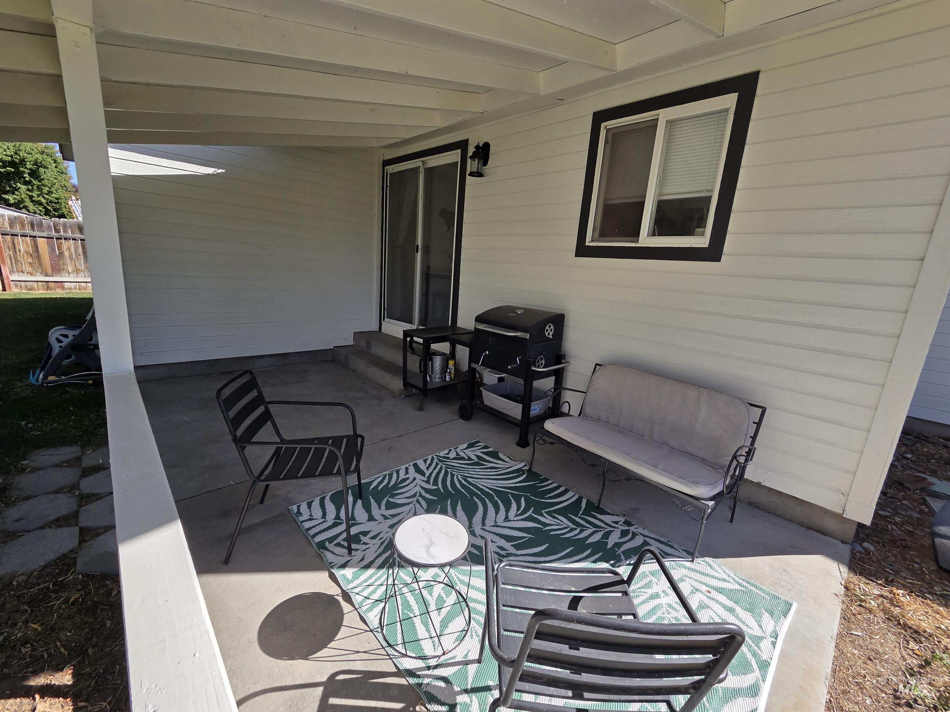 1455 N Haskett, Mountain Home, Idaho 83647, 3 Bedrooms, 2 Bathrooms, Residential For Sale, Price $334,900,MLS 99000563