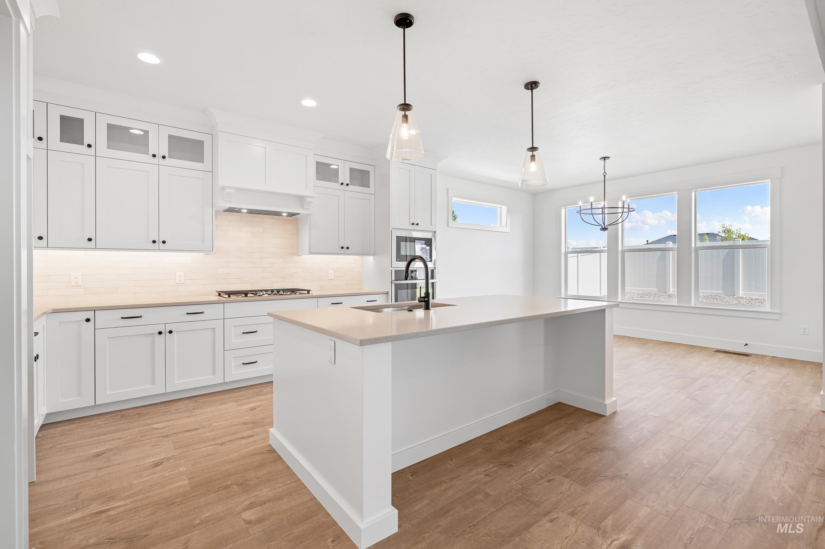 1317 E Andes Dr, Kuna, Idaho 83634, 3 Bedrooms, 2.5 Bathrooms, Residential For Sale, Price $699,900,MLS 99000571